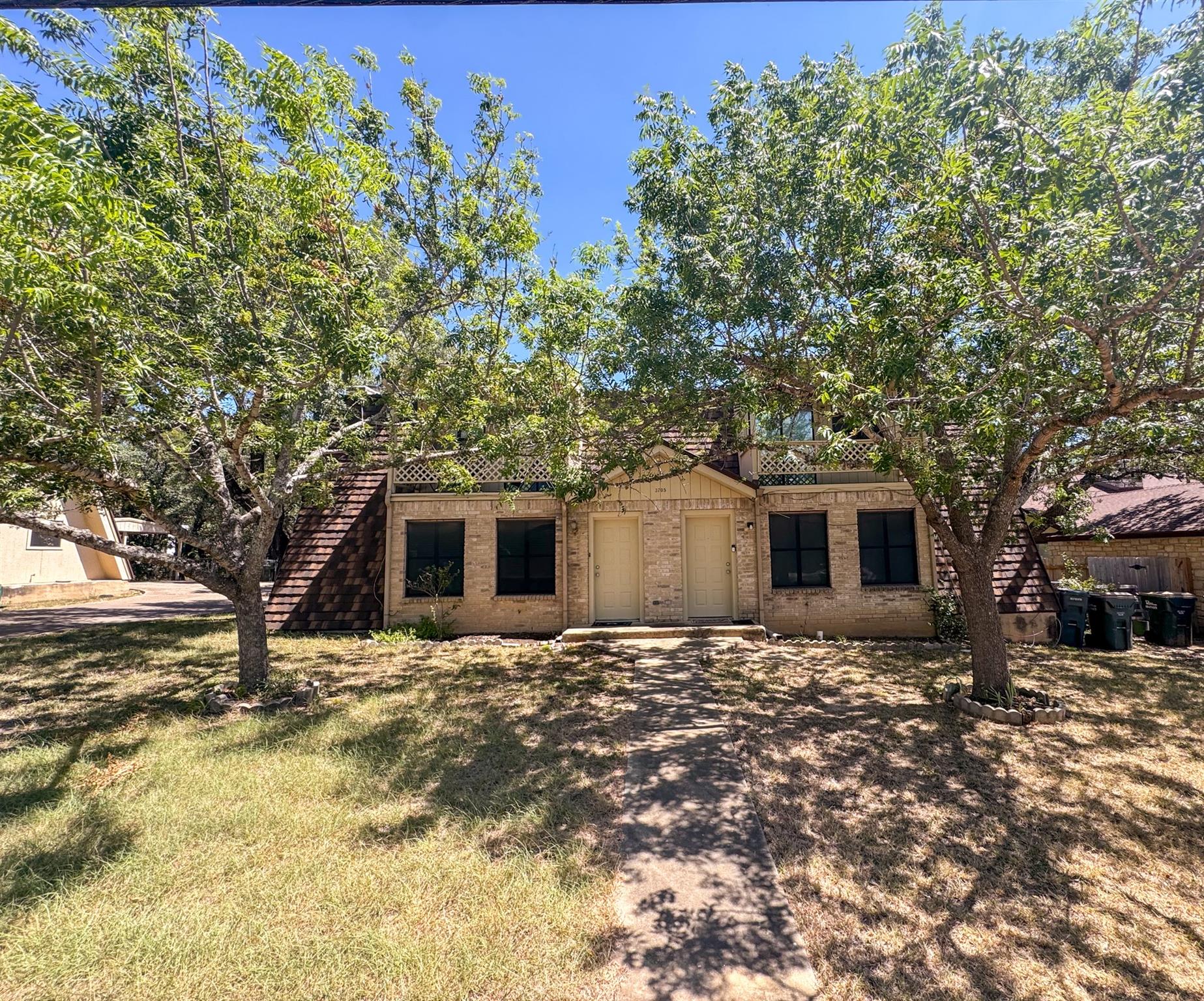 3705 Rocky Hollow Trl #a&b Property Photo 1