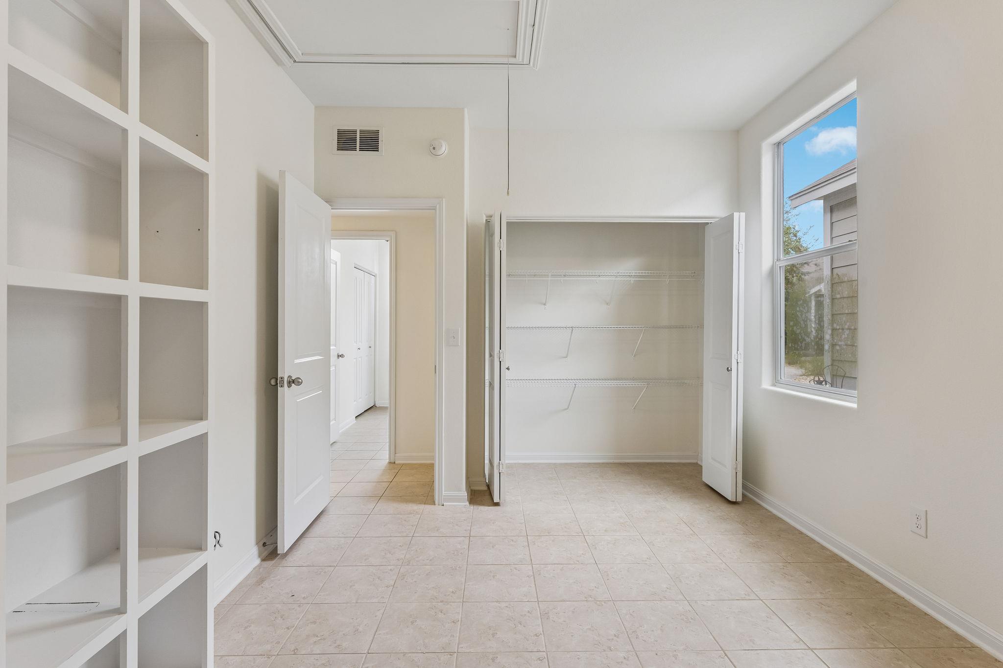 183 Grace St Property Photo 23