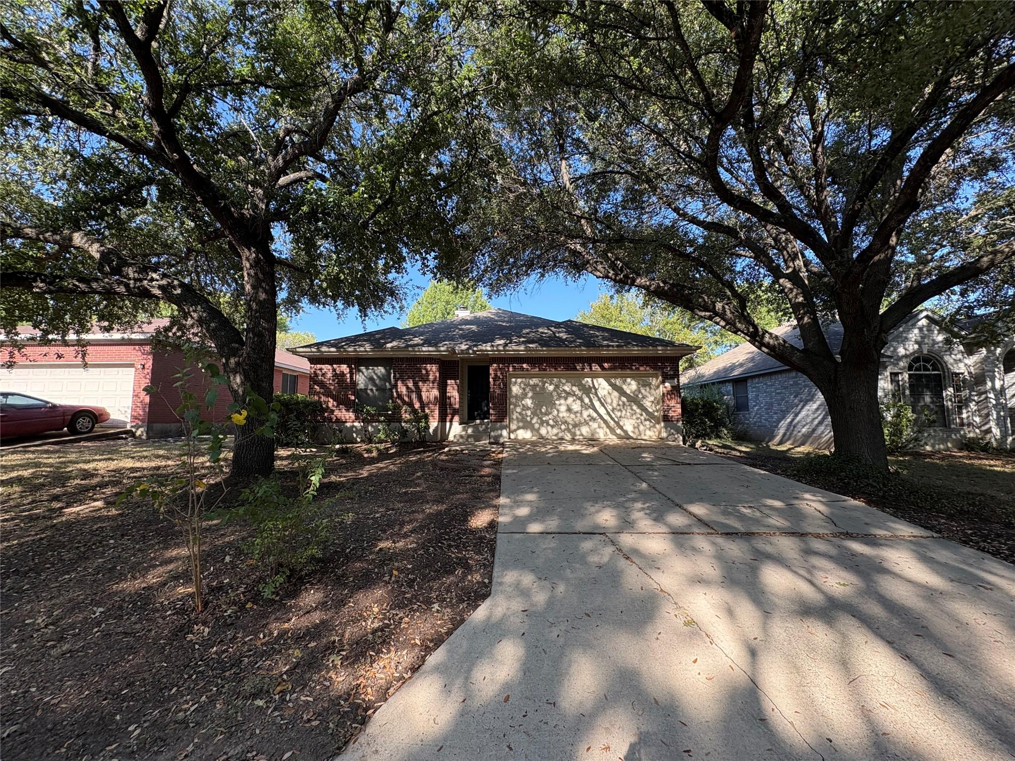 8002 Marble Ridge Dr Property Photo 2