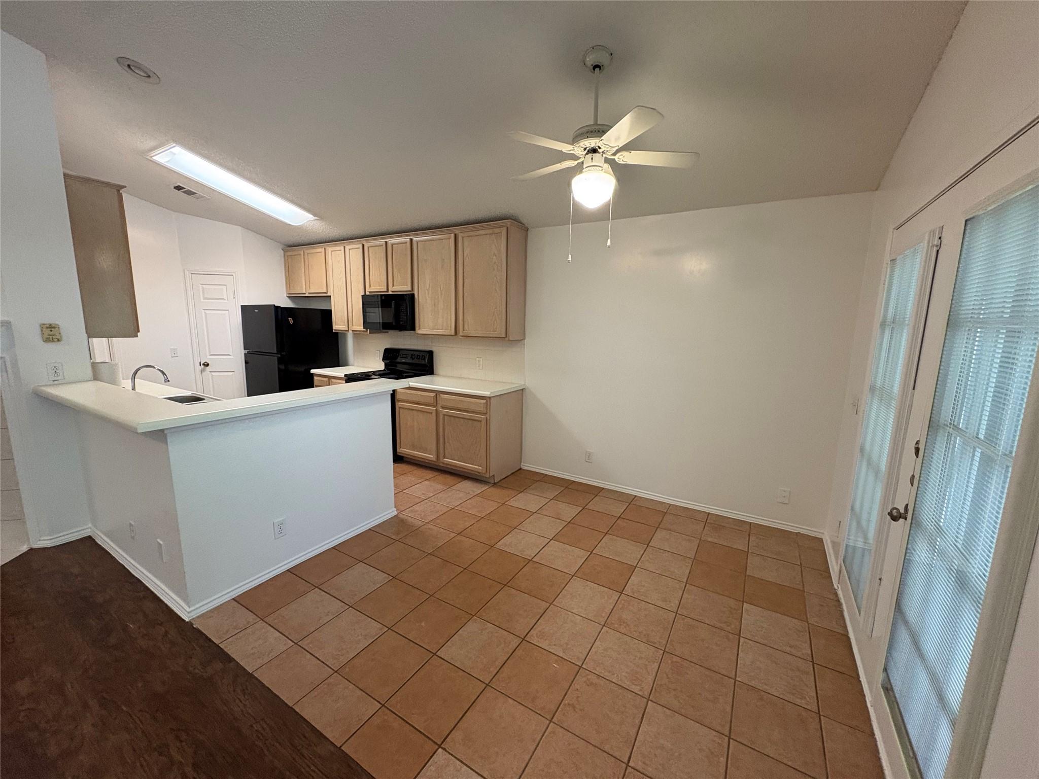8002 Marble Ridge Dr Property Photo 8