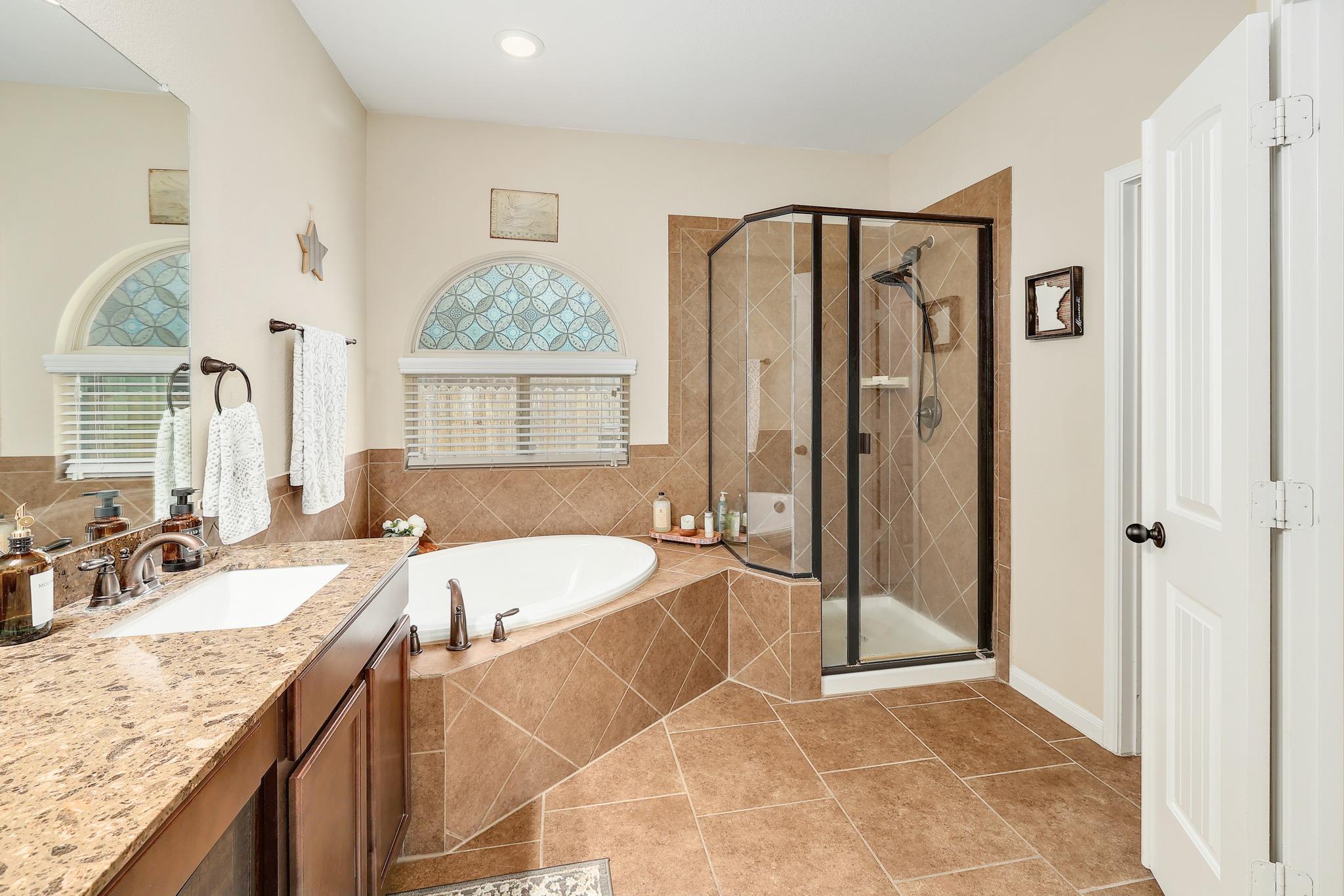 2412 Leonards Pass Property Photo 21