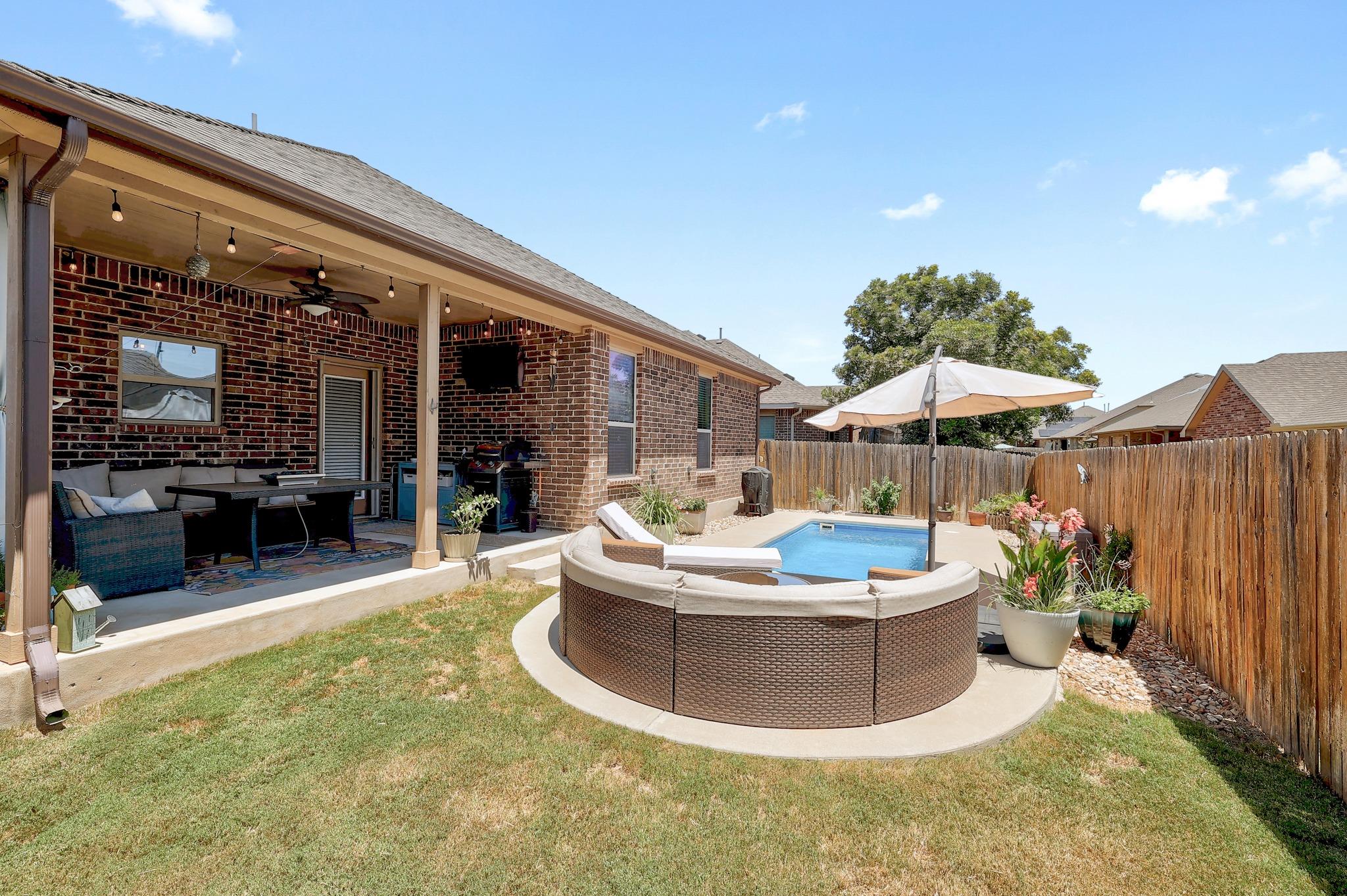 2412 Leonards Pass Property Photo 30