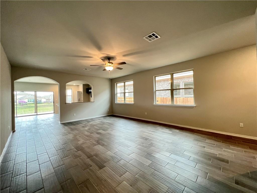 326 Blue Oak Blvd Property Photo 3