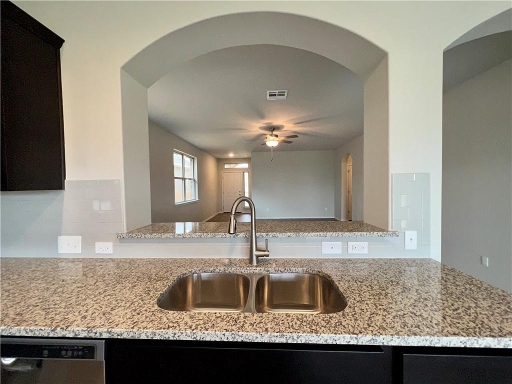 326 Blue Oak Blvd Property Photo 12