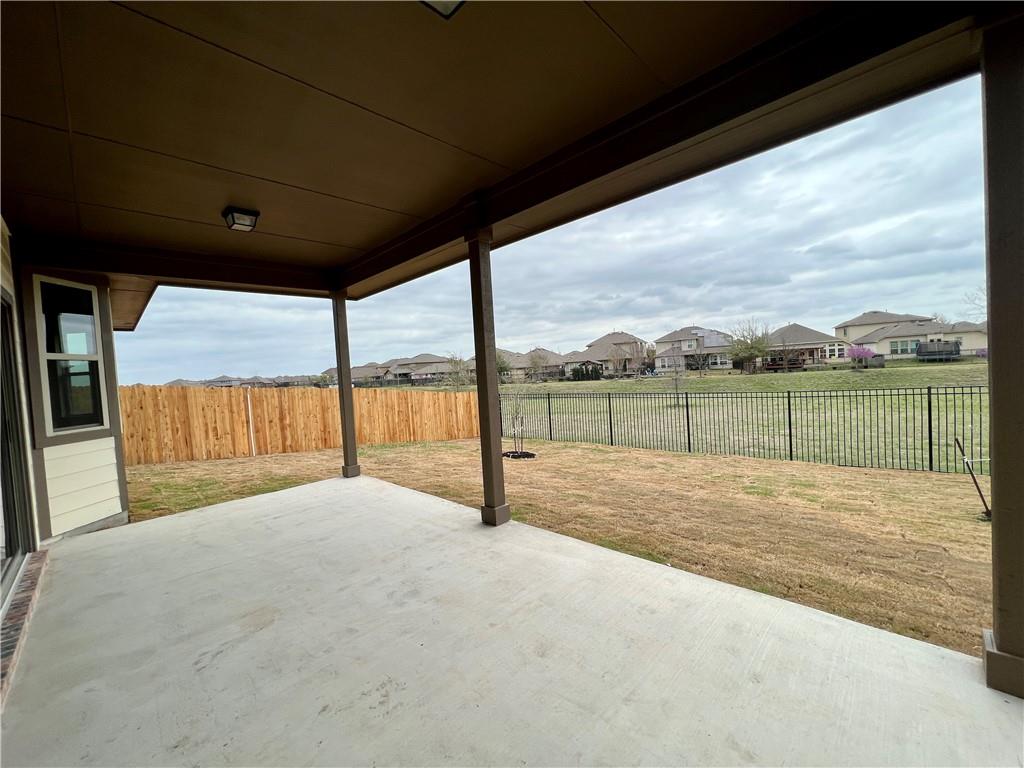 326 Blue Oak Blvd Property Photo 18