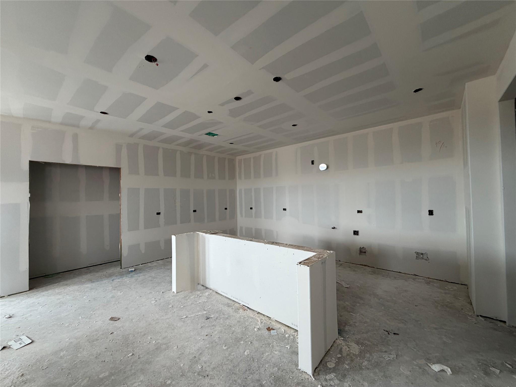 150 Clover Bnd Property Photo 7