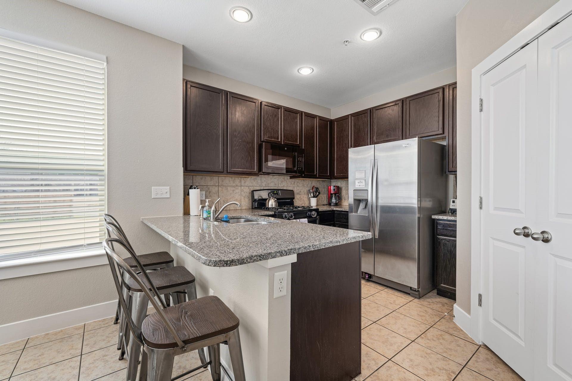 2215 Katy Lane None #c Property Photo 12