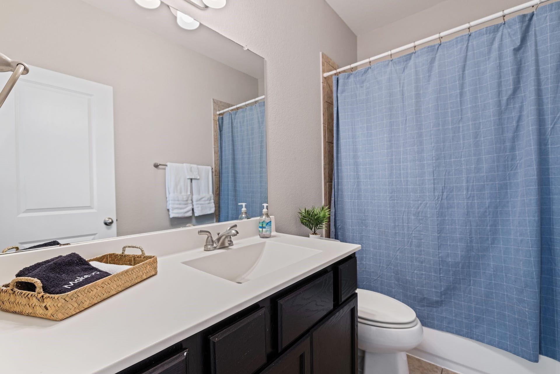 2215 Katy Lane None #c Property Photo 18