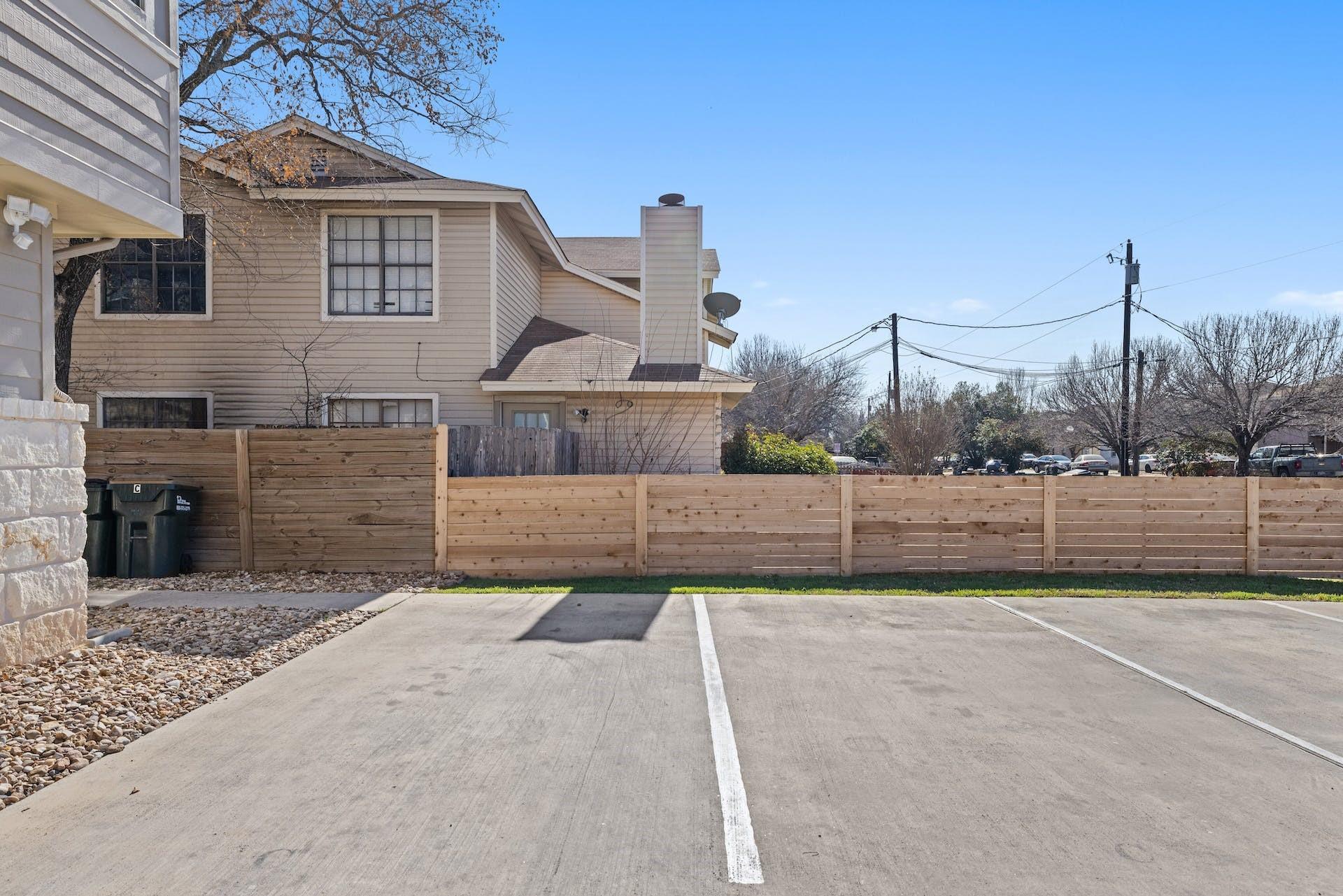 2215 Katy Lane None #c Property Photo 25