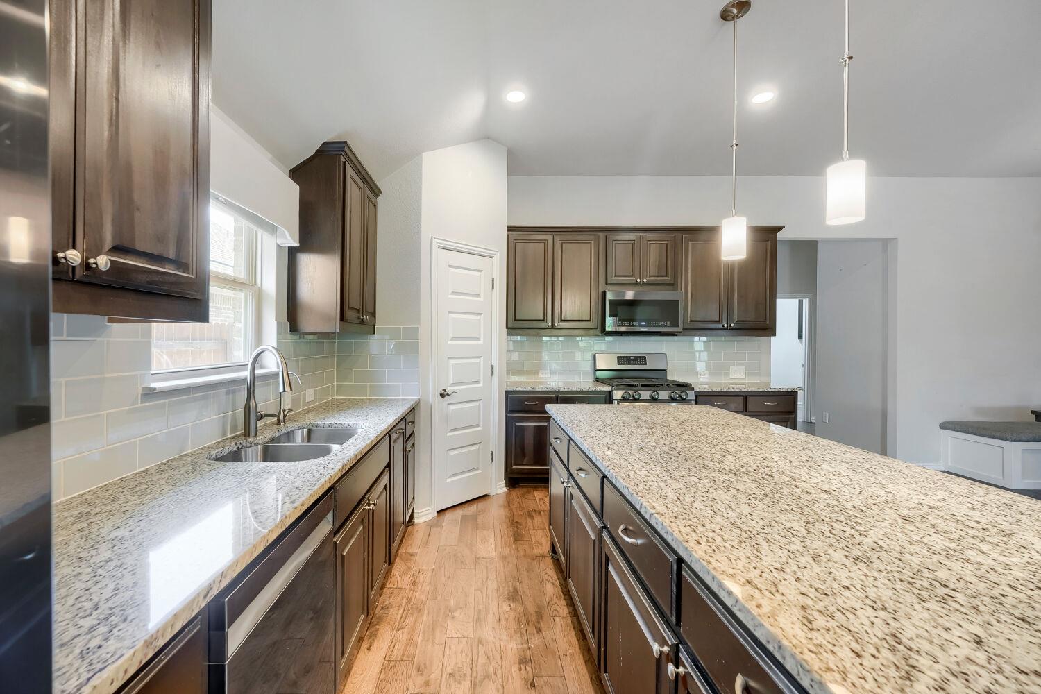 2204 Bonavista Way Property Photo 11