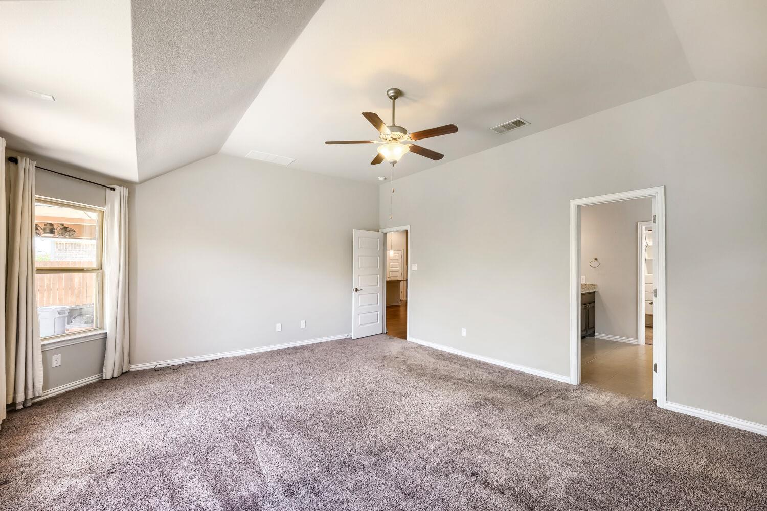 2204 Bonavista Way Property Photo 18
