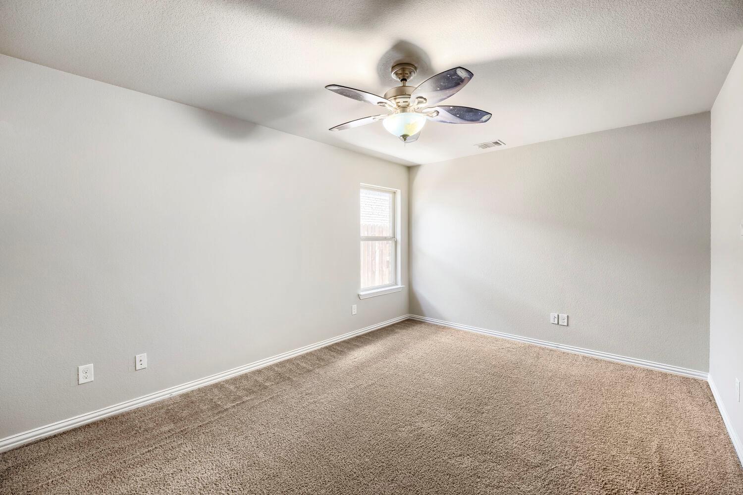 2204 Bonavista Way Property Photo 26