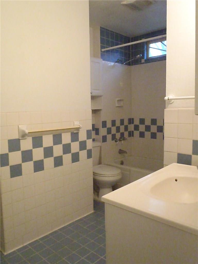 4709 Avenue H None Property Photo 9