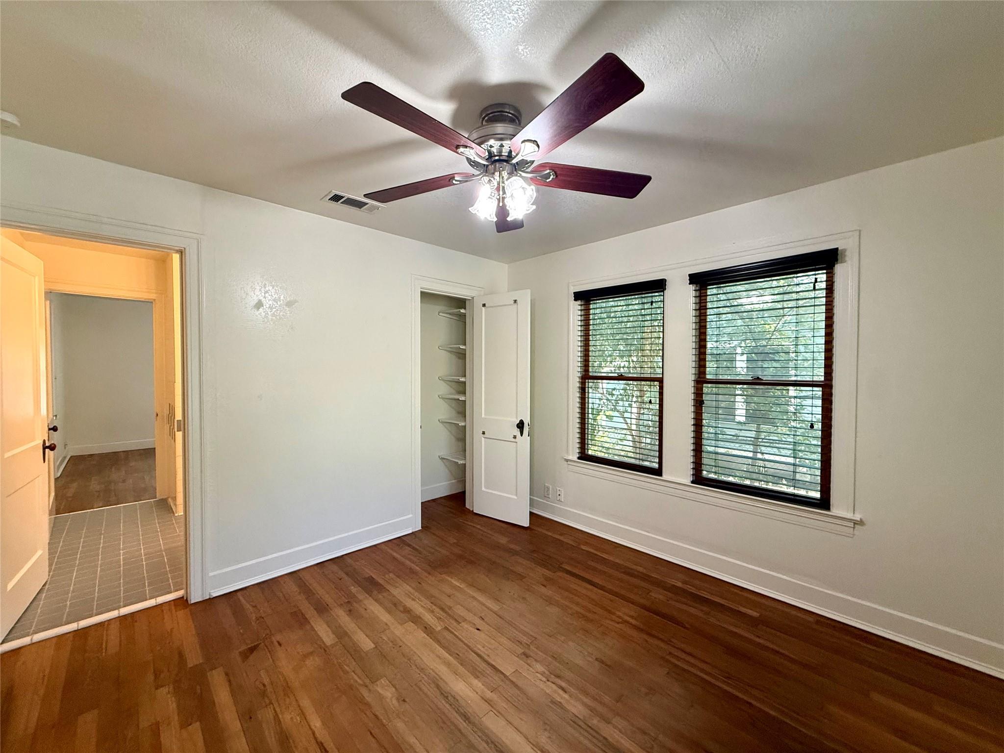 4709 Avenue H None Property Photo 12