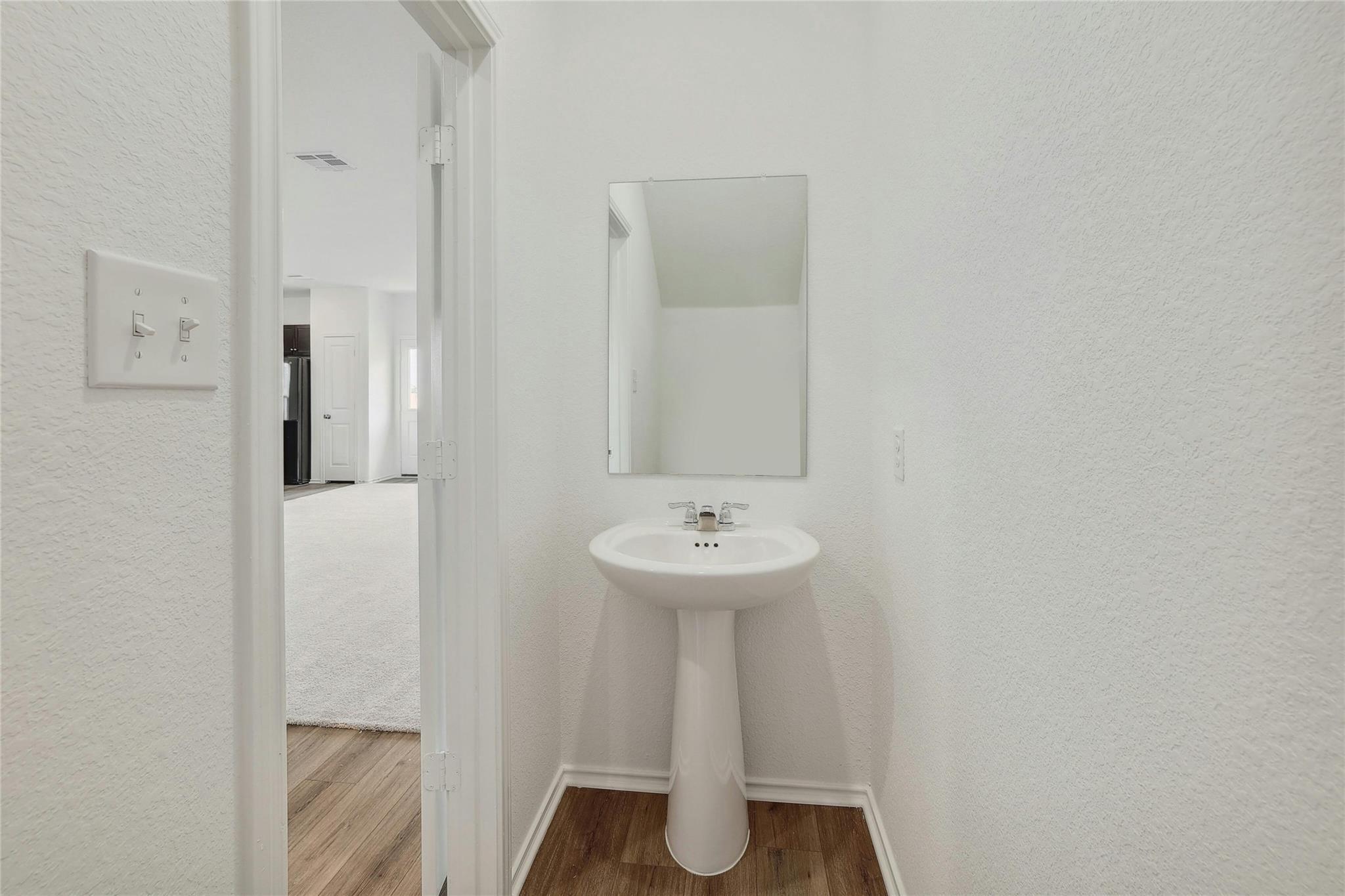 916 Rancho Del Cielo Loop Property Photo 8