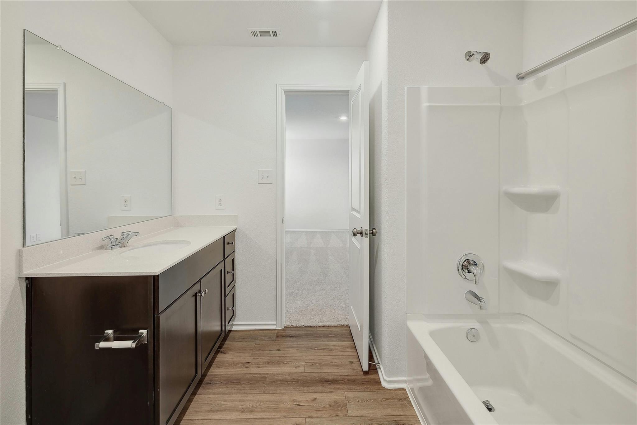 916 Rancho Del Cielo Loop Property Photo 12