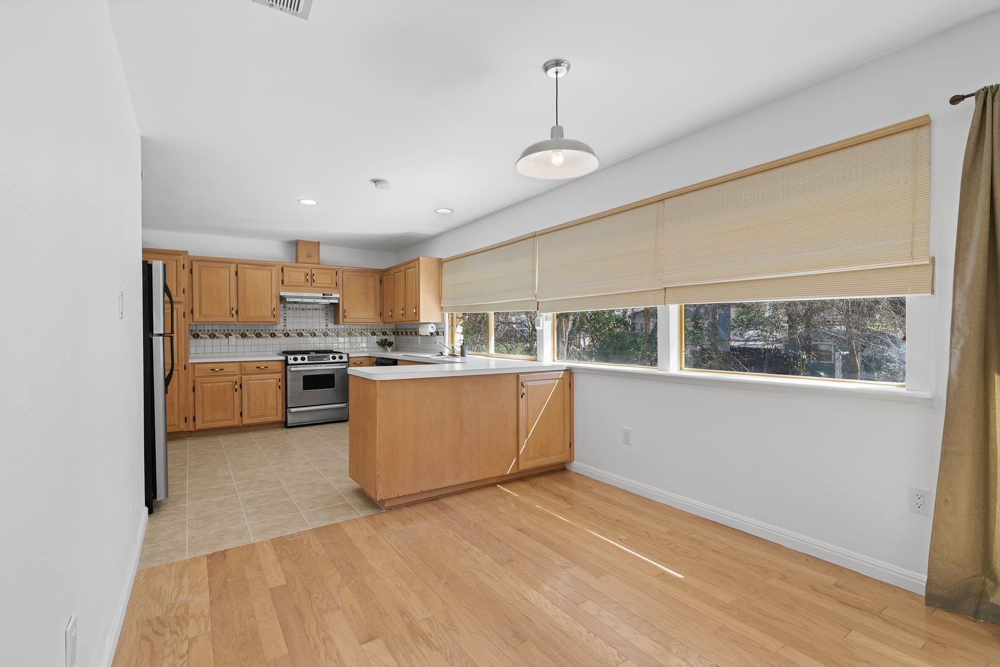 11601 Eubank Dr Property Photo 4