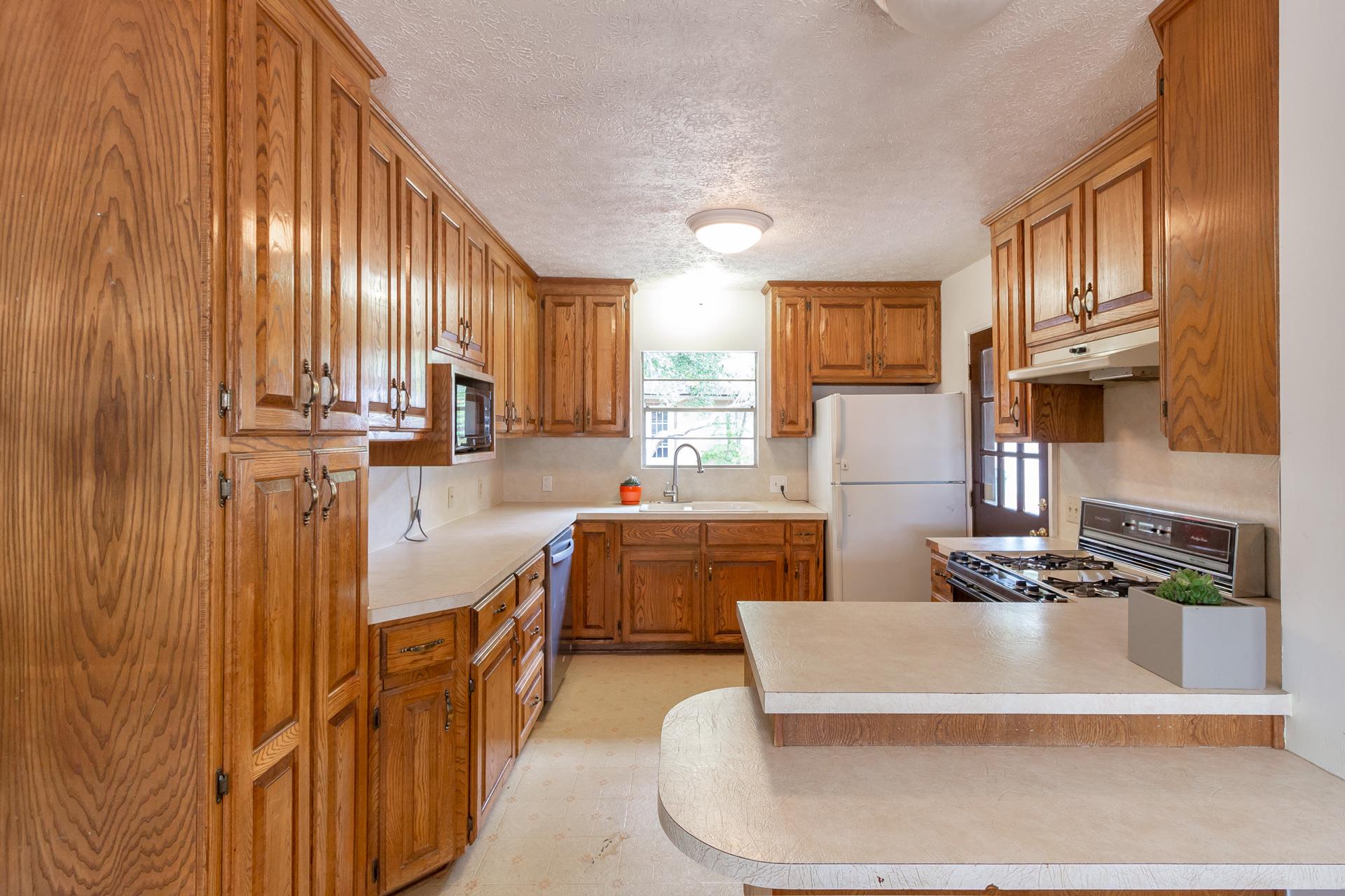2305 Westforest Dr #a Property Photo 6