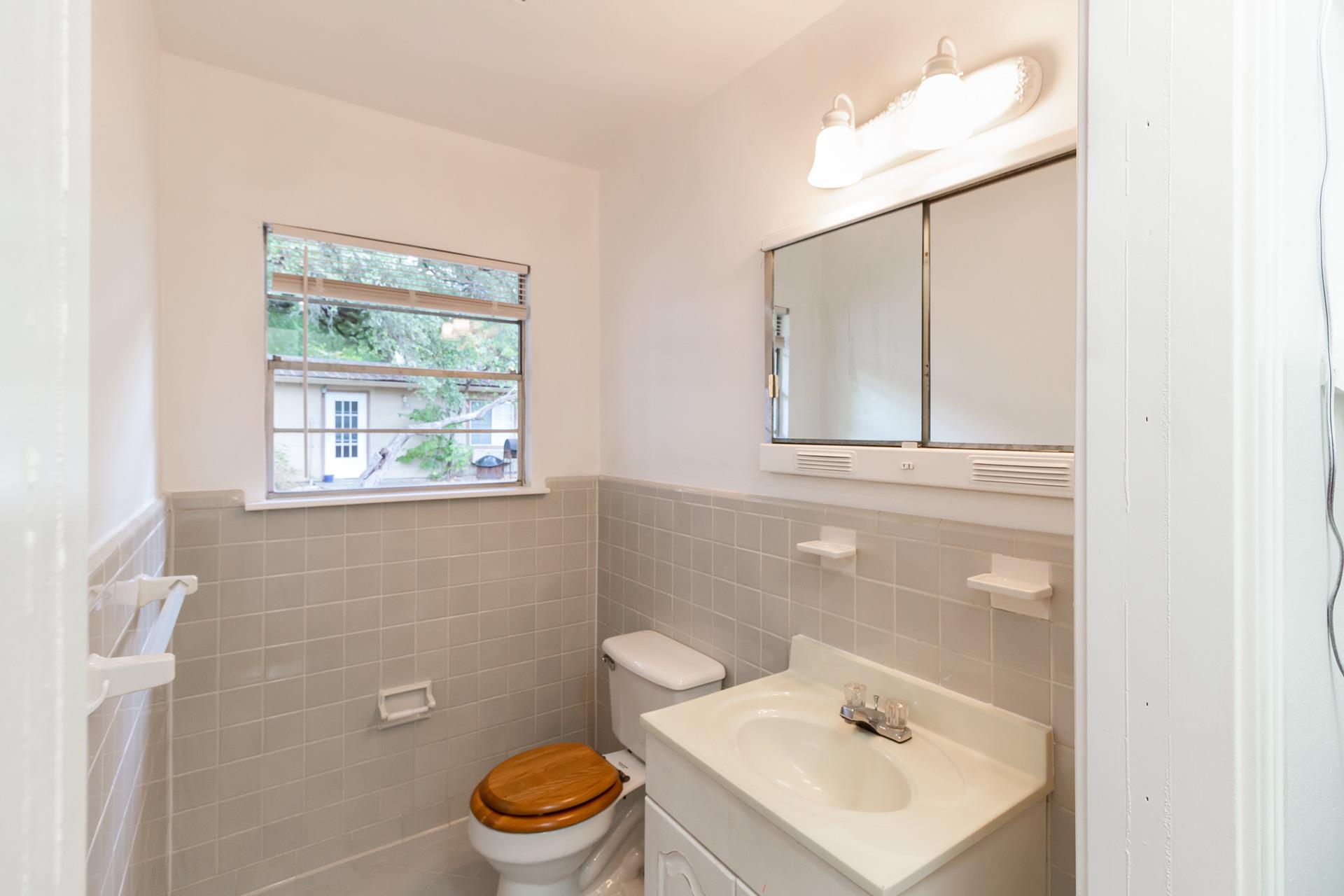 2305 Westforest Dr #a Property Photo 12