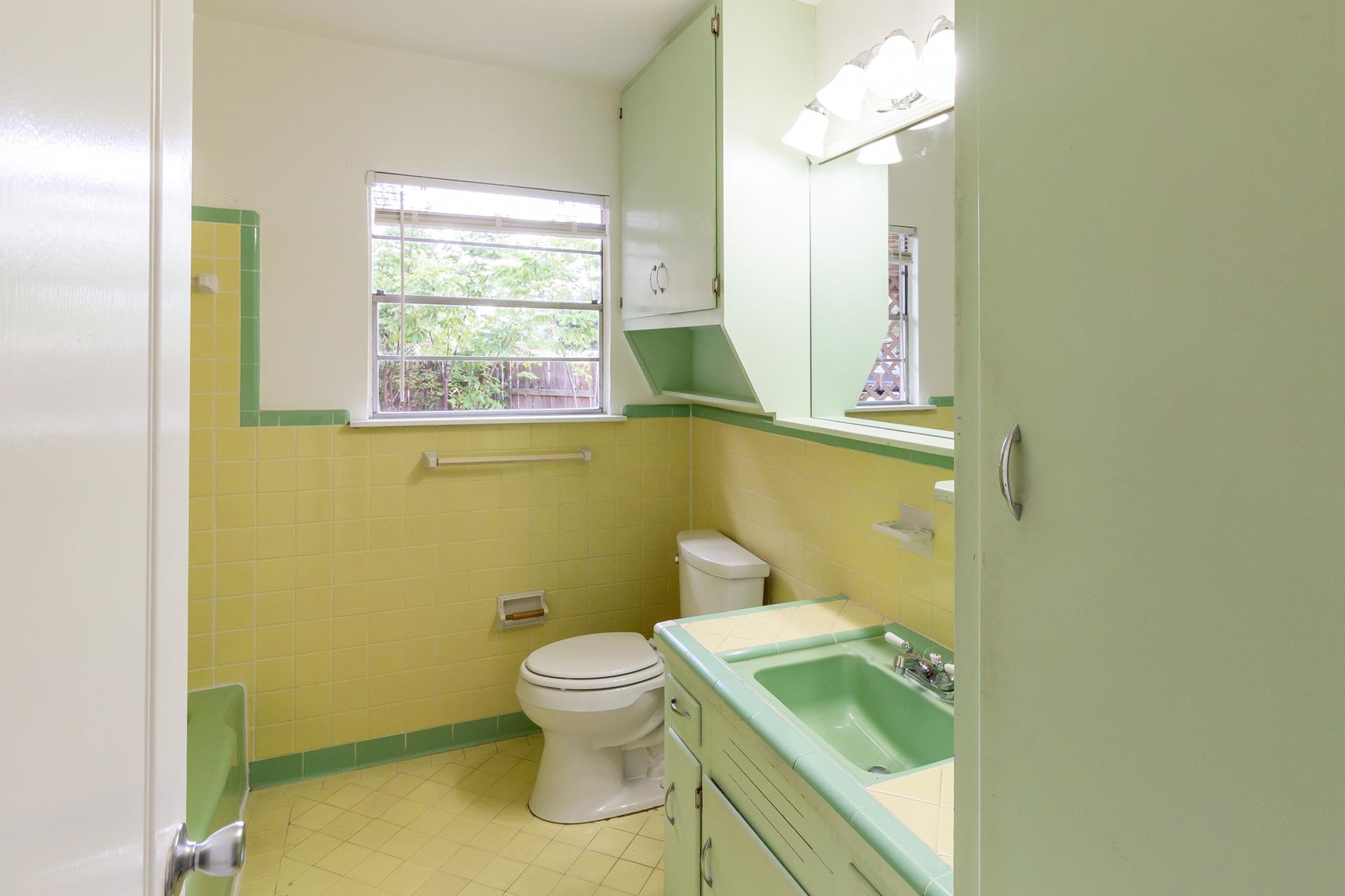 2305 Westforest Dr #a Property Photo 16