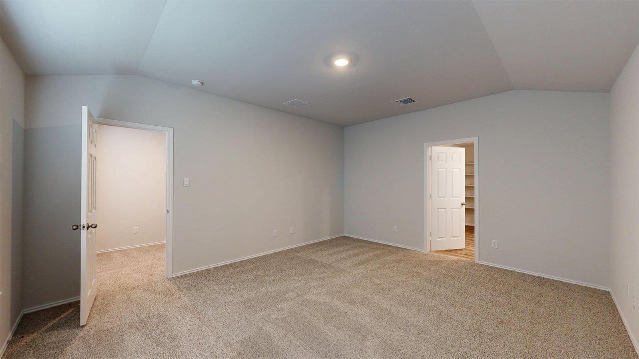 421 Hector Loop Property Photo 25