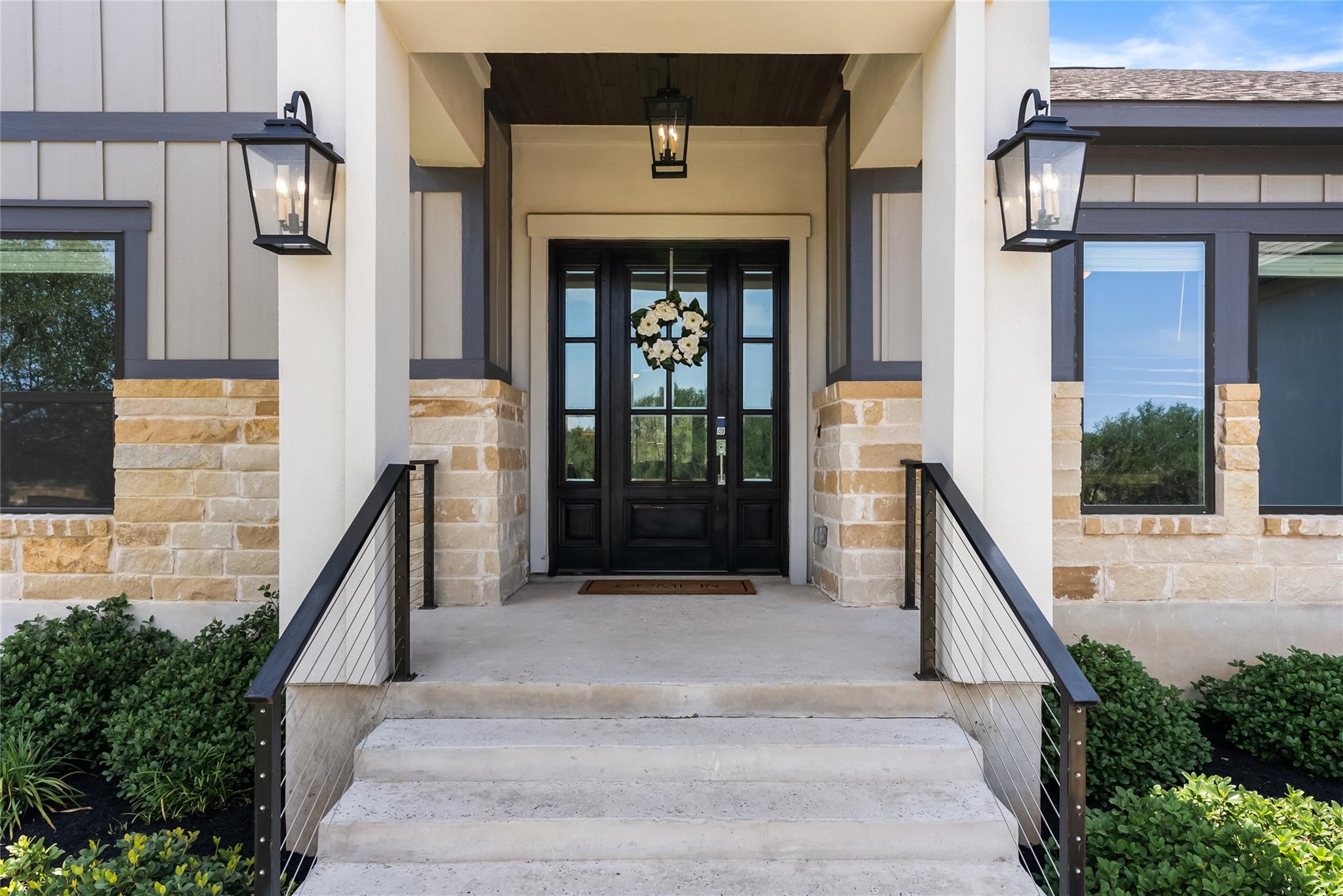 204 Love Creek Ct Property Photo 2