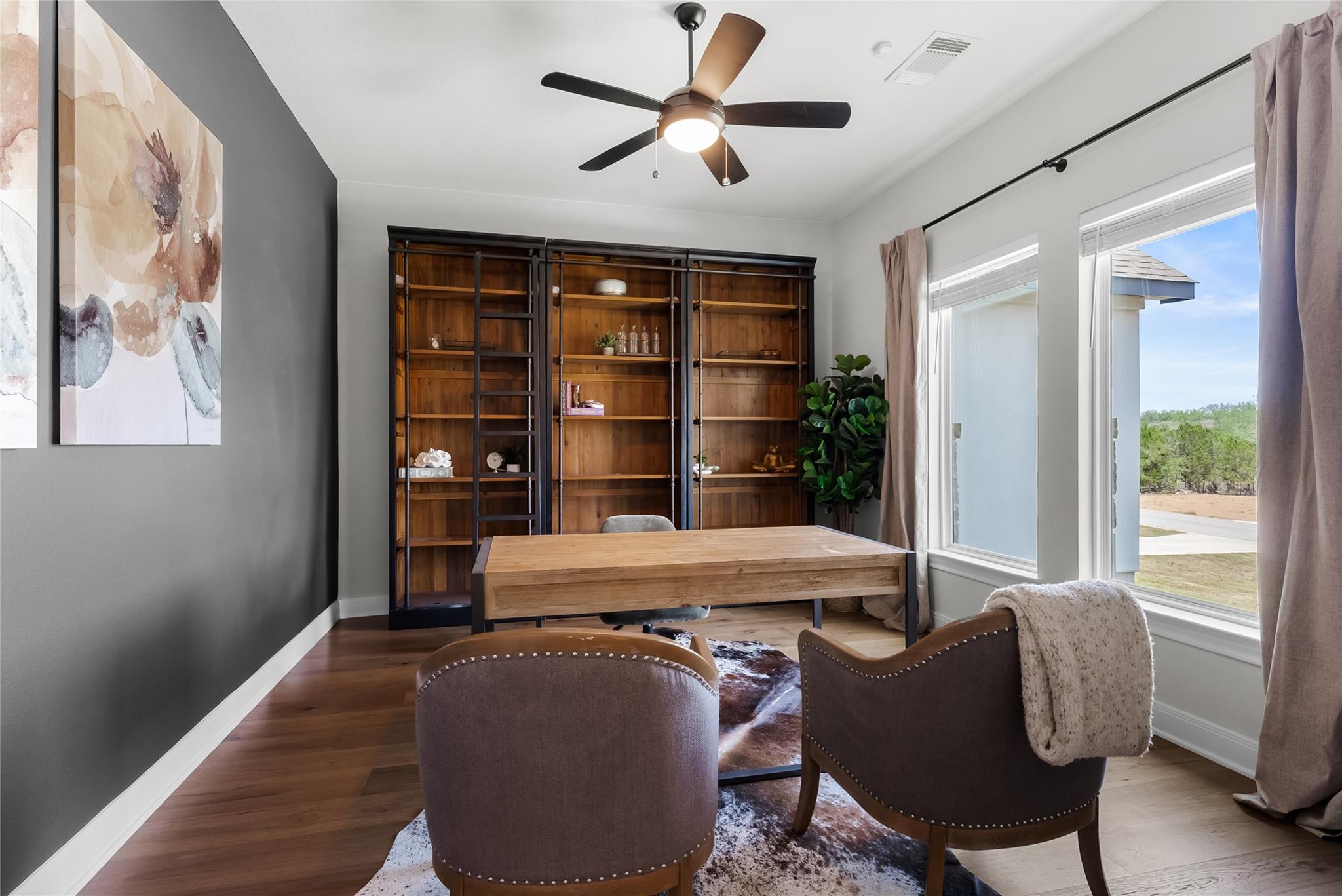 204 Love Creek Ct Property Photo 4