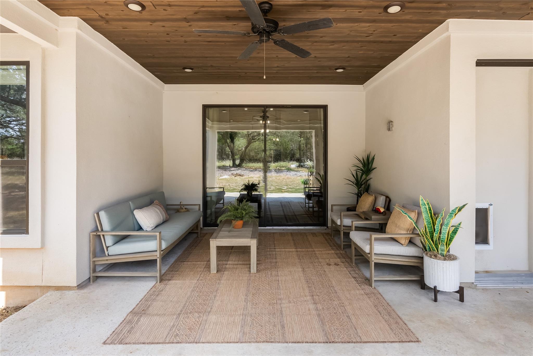 204 Love Creek Ct Property Photo 5