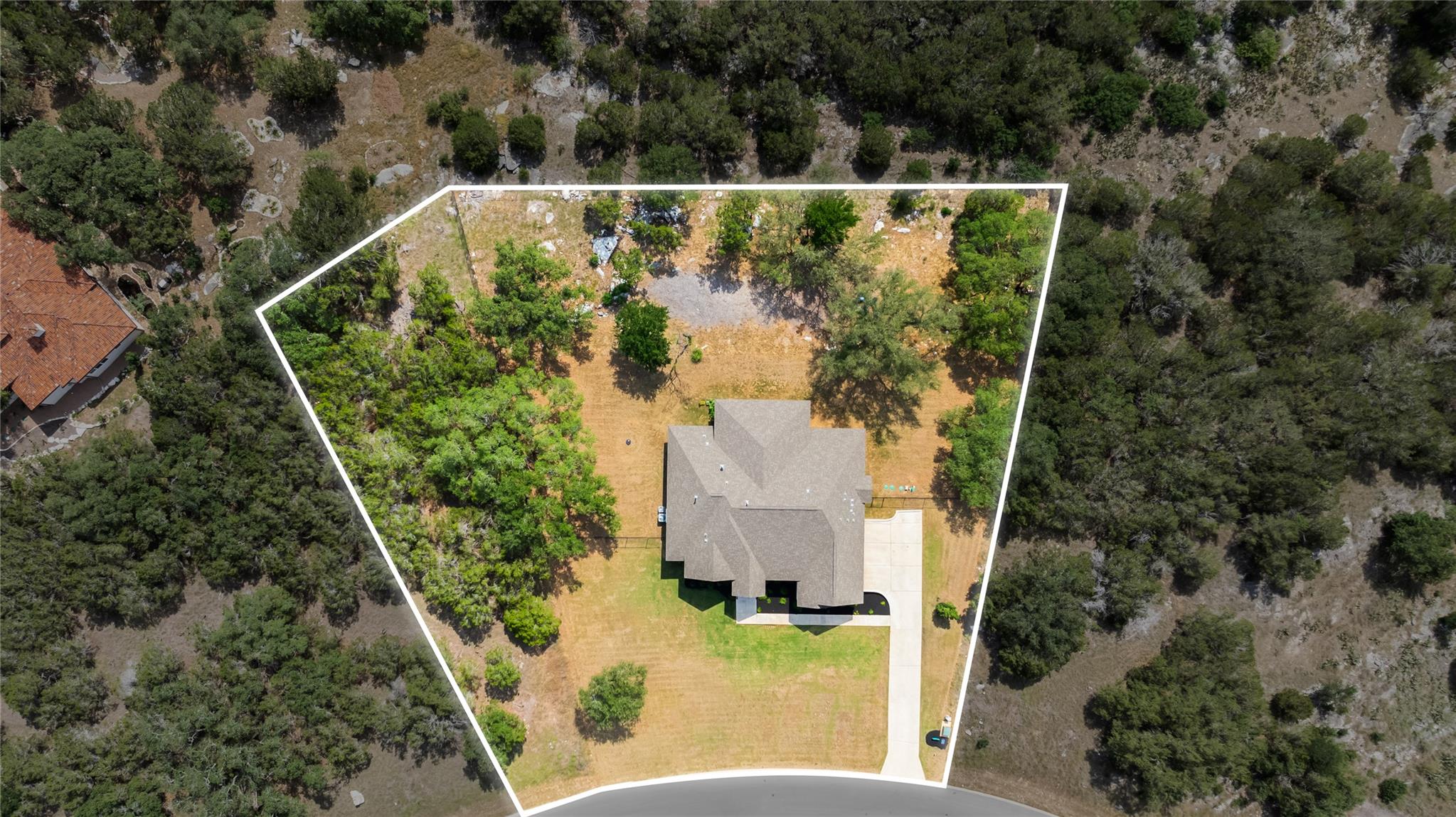 204 Love Creek Ct Property Photo 6