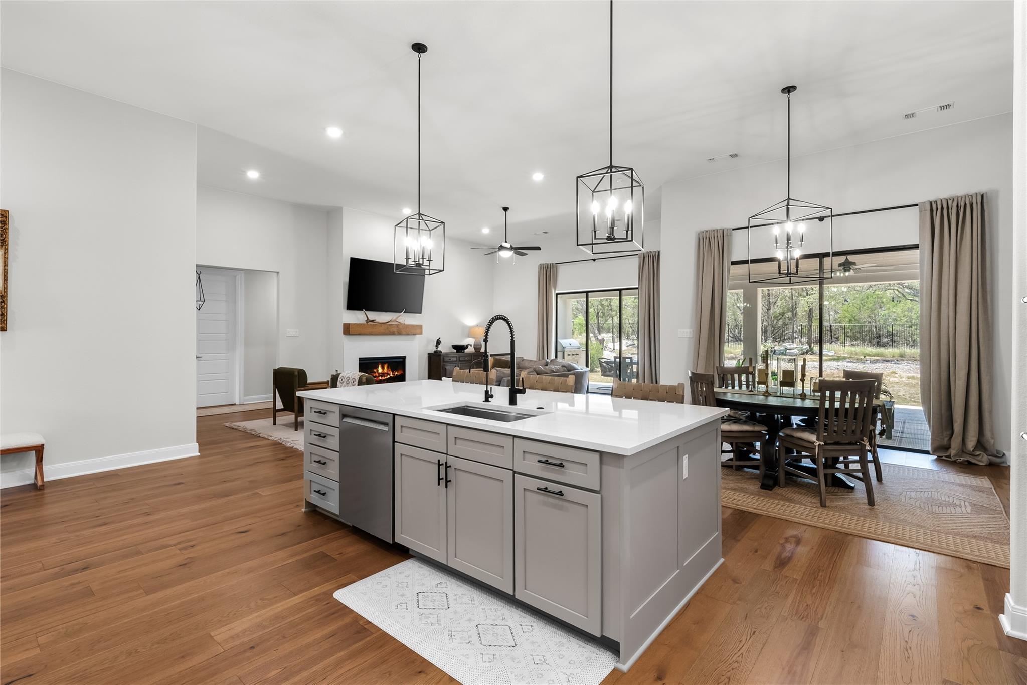 204 Love Creek Ct Property Photo 8