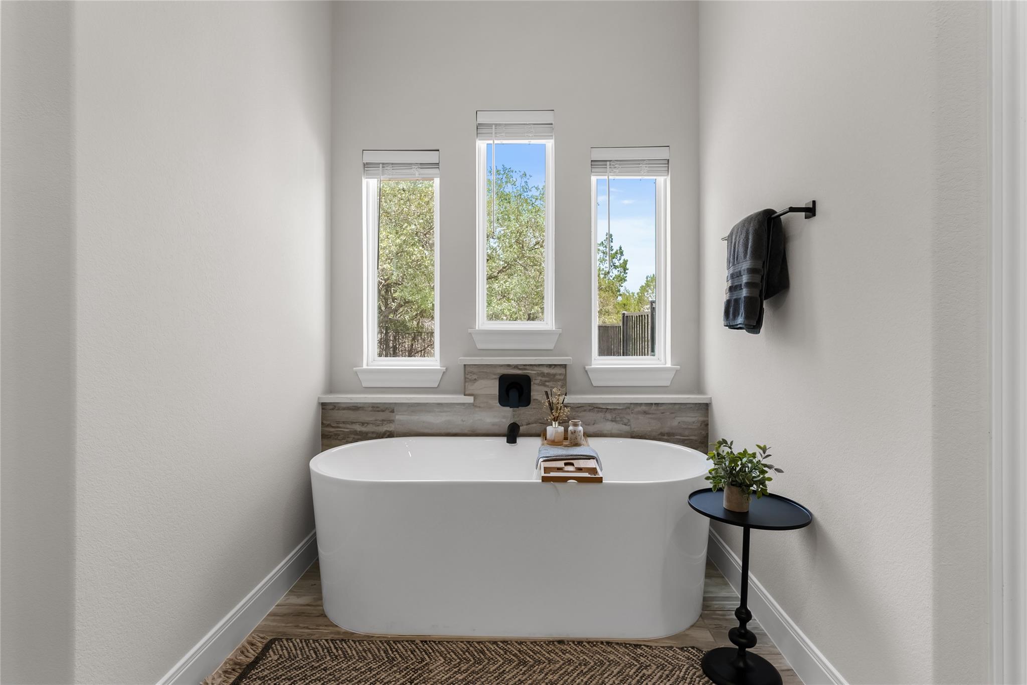 204 Love Creek Ct Property Photo 17