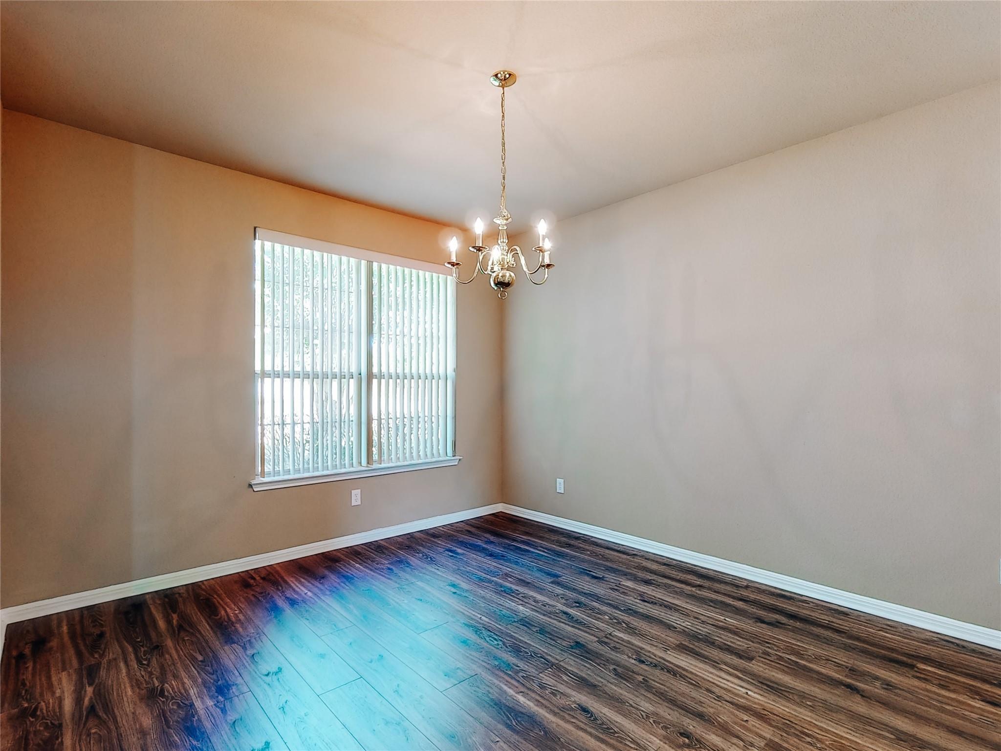 1600 Silver Spur Cv Property Photo 3