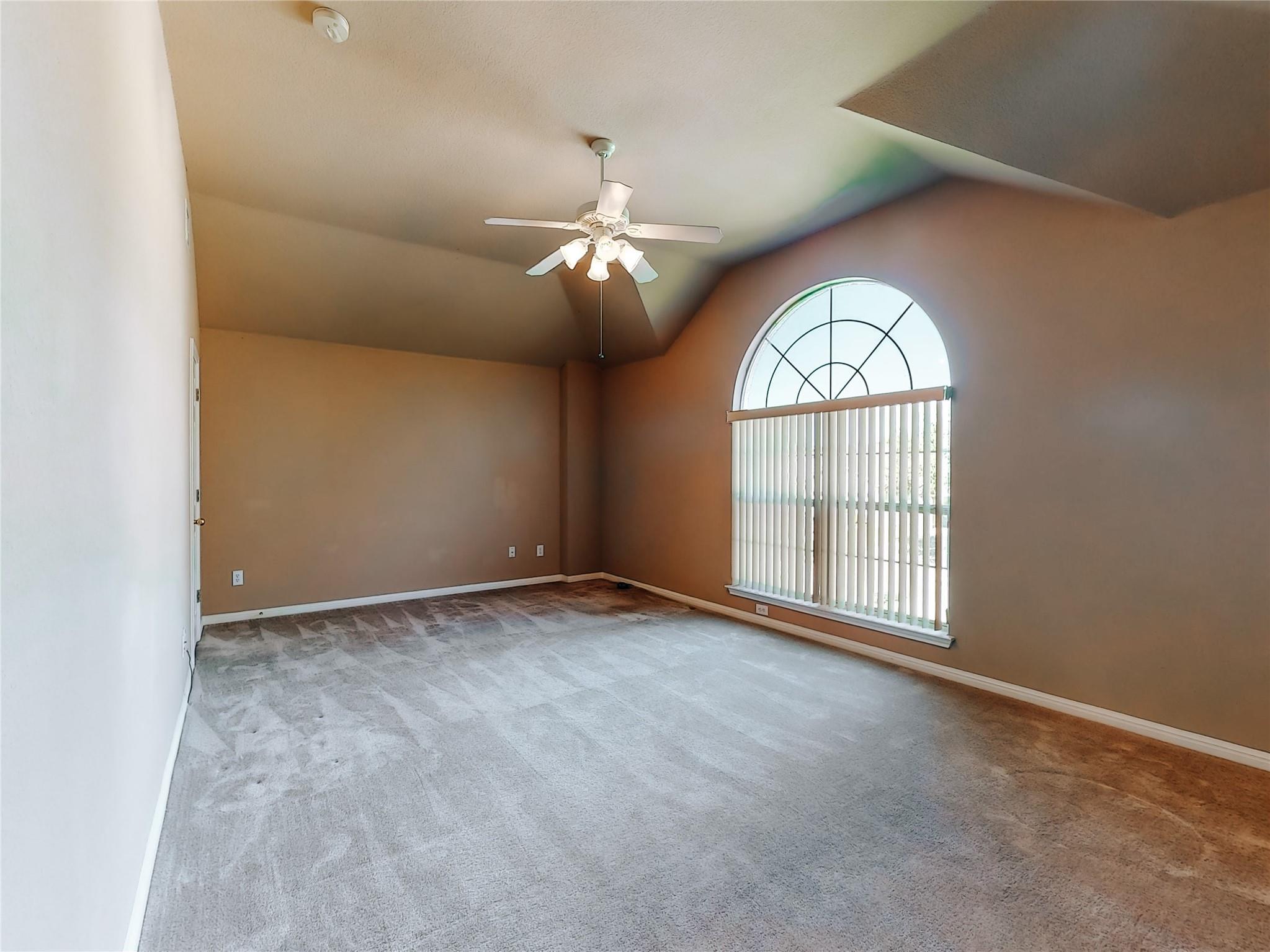 1600 Silver Spur Cv Property Photo 13
