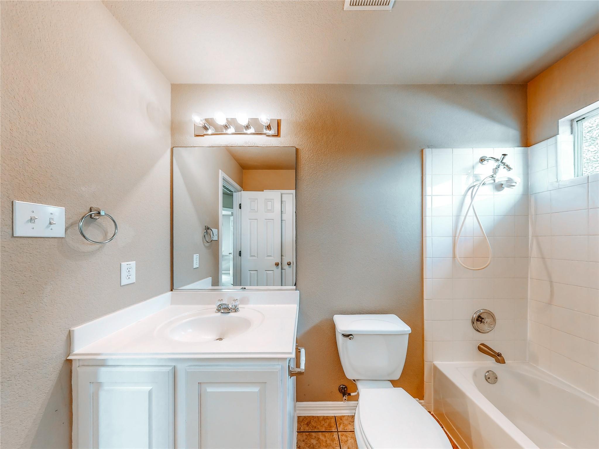1600 Silver Spur Cv Property Photo 15
