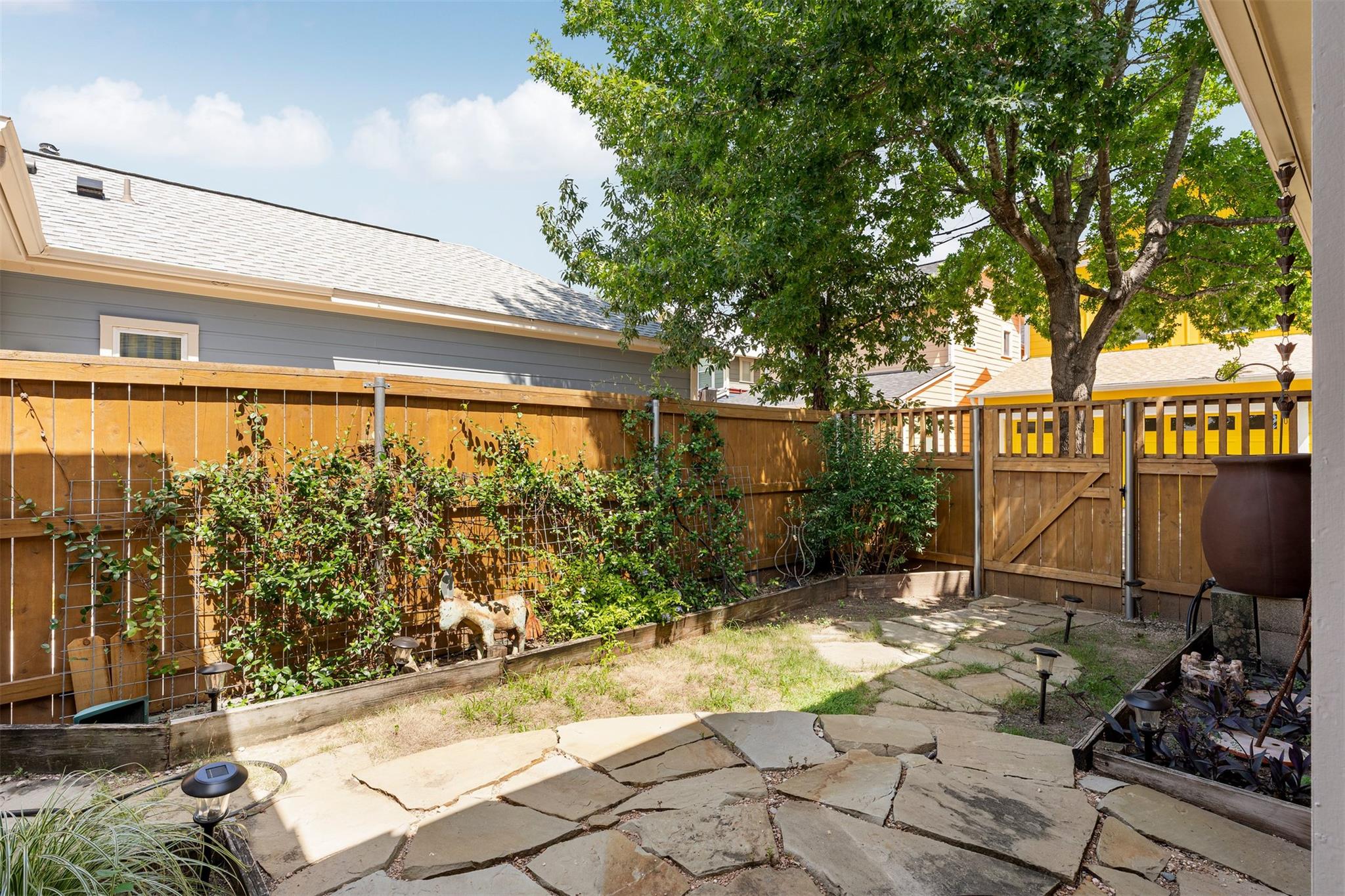 2008 Mccloskey St Property Photo 7