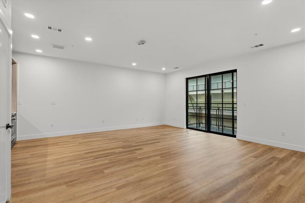 4315 S Congress Ave #310 Property Photo 11