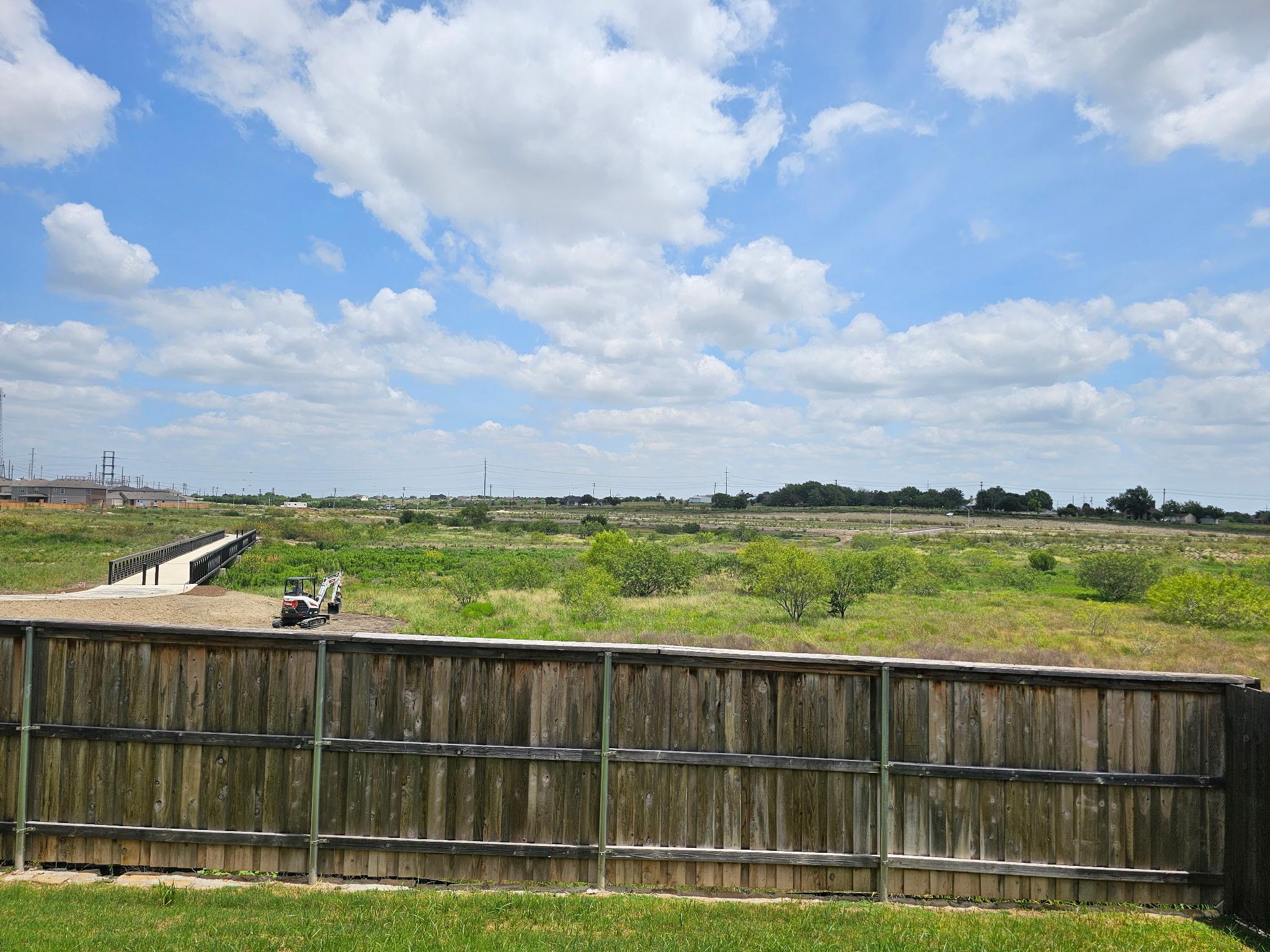 685 Papaya Dr Property Photo 11