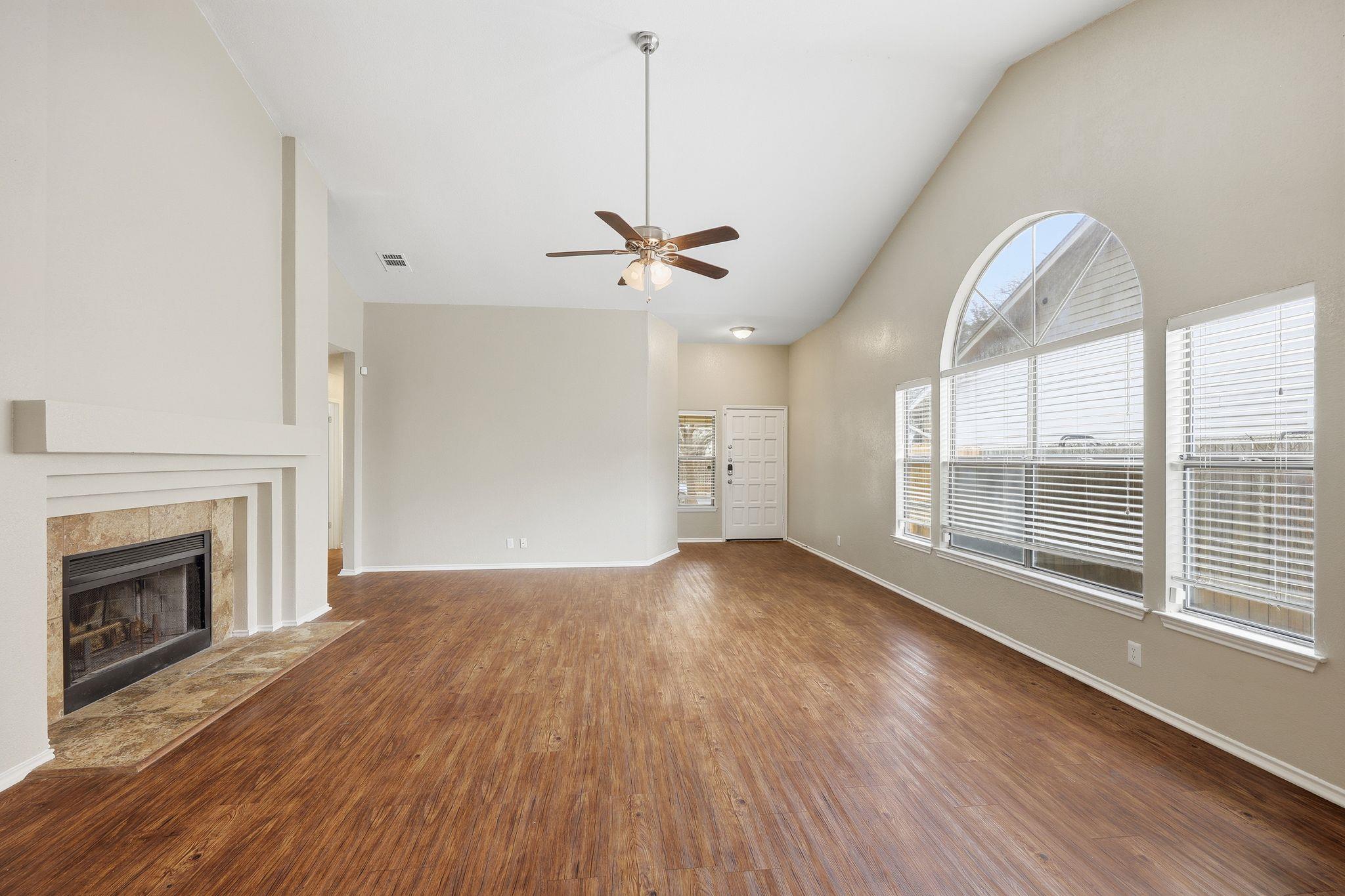 3426 Serene Grv Property Photo 8
