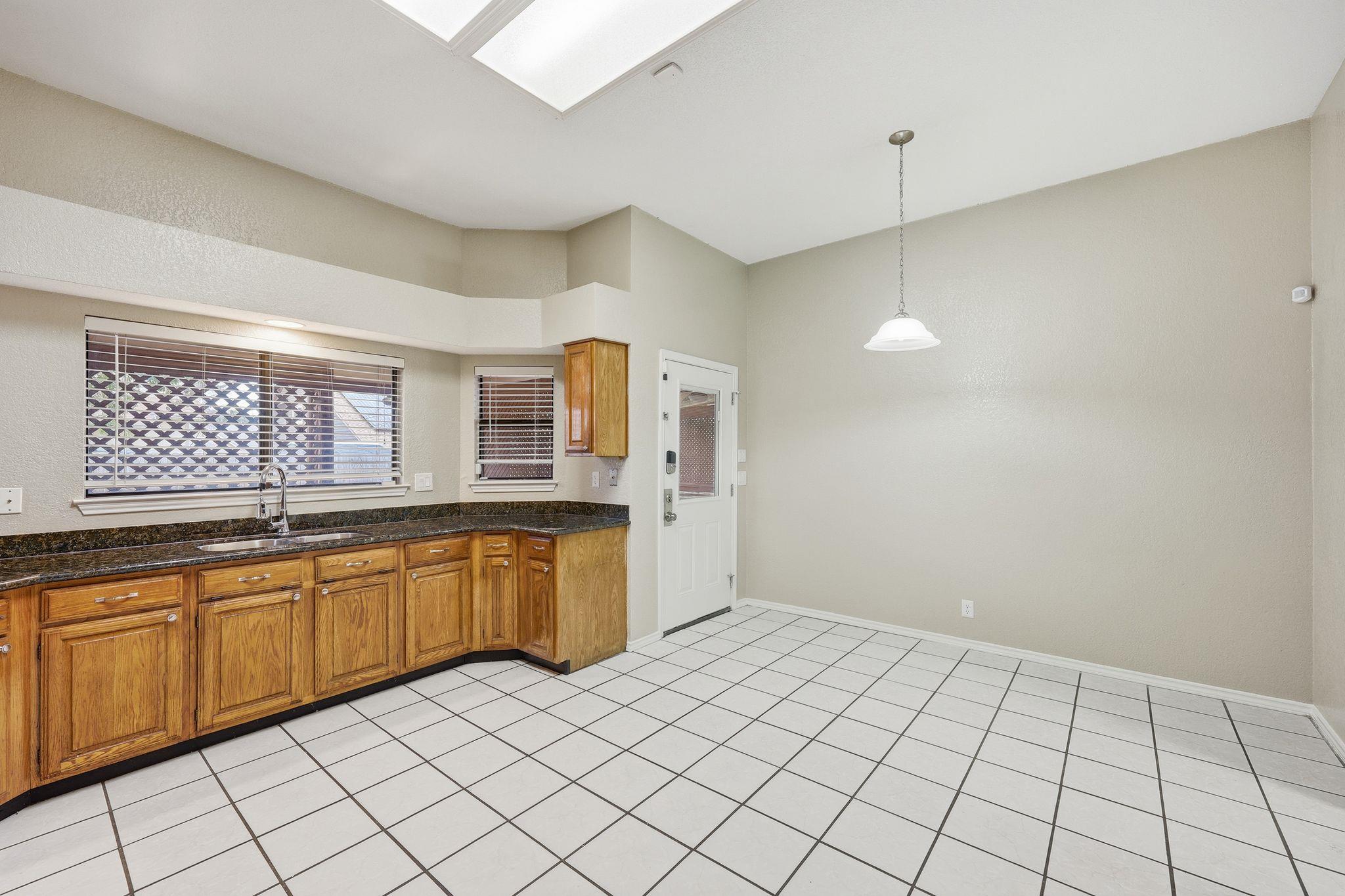 3426 Serene Grv Property Photo 10