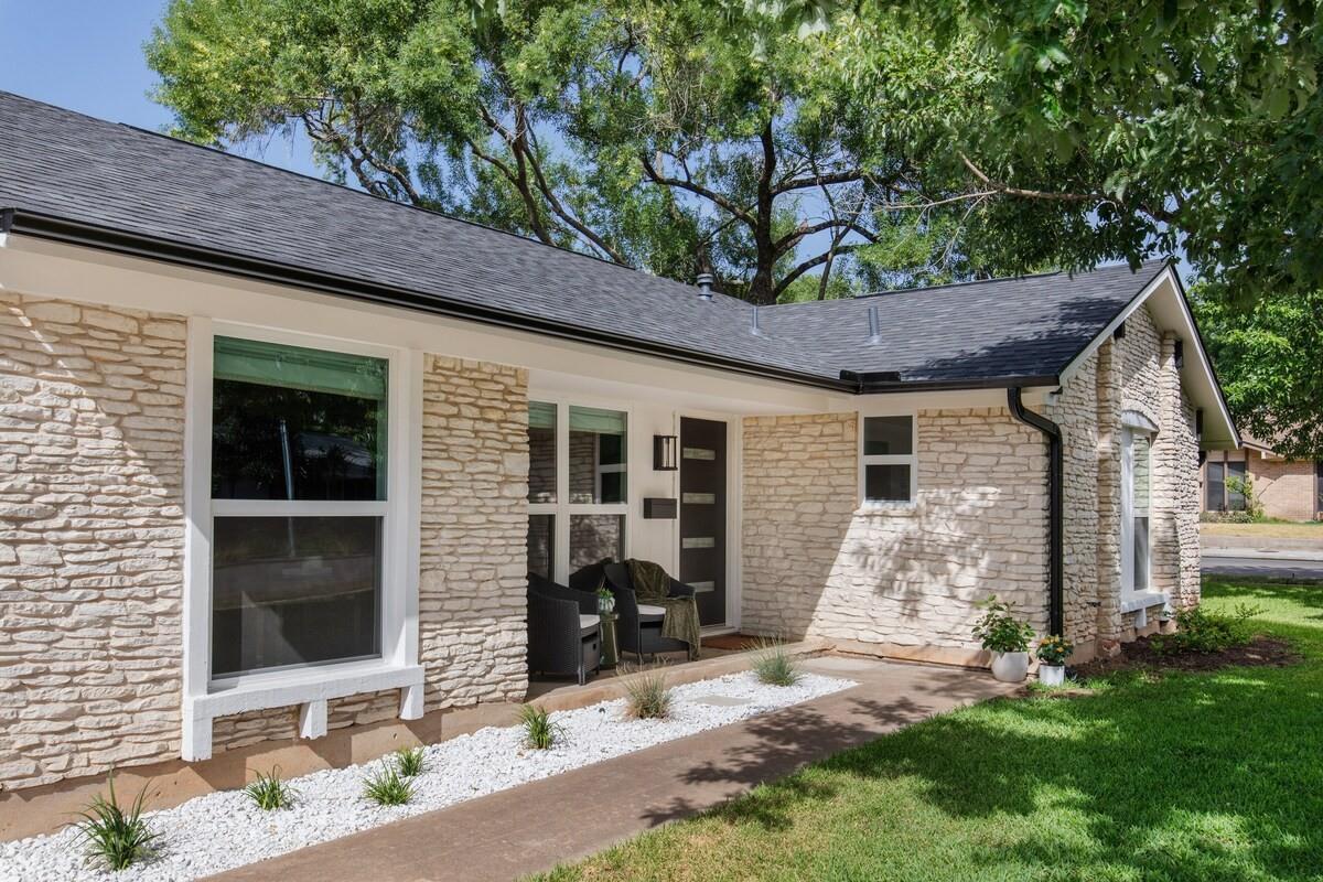2608 Coatbridge Dr Property Photo 1