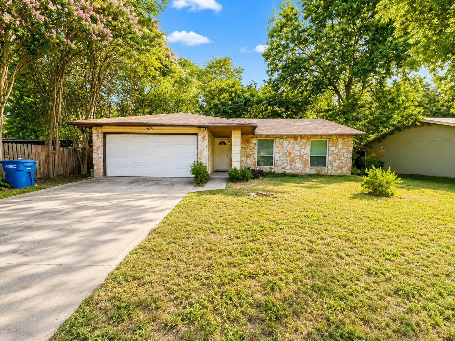 5802 Brook Valley Dr Property Photo 1