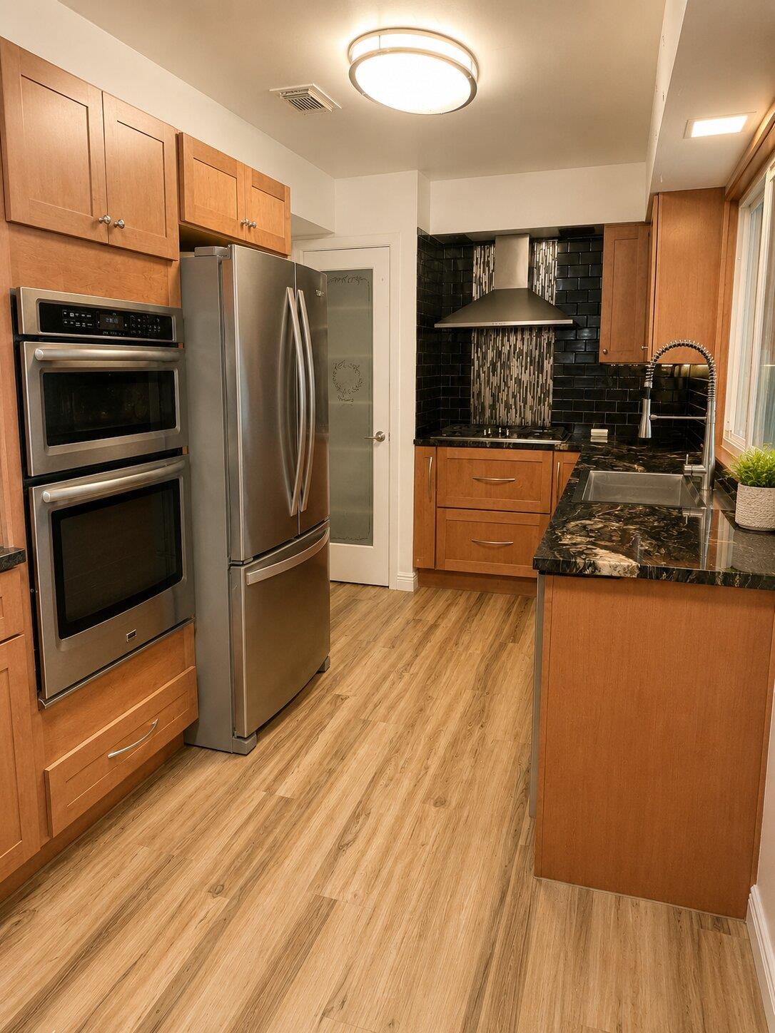 5802 Brook Valley Dr Property Photo 6