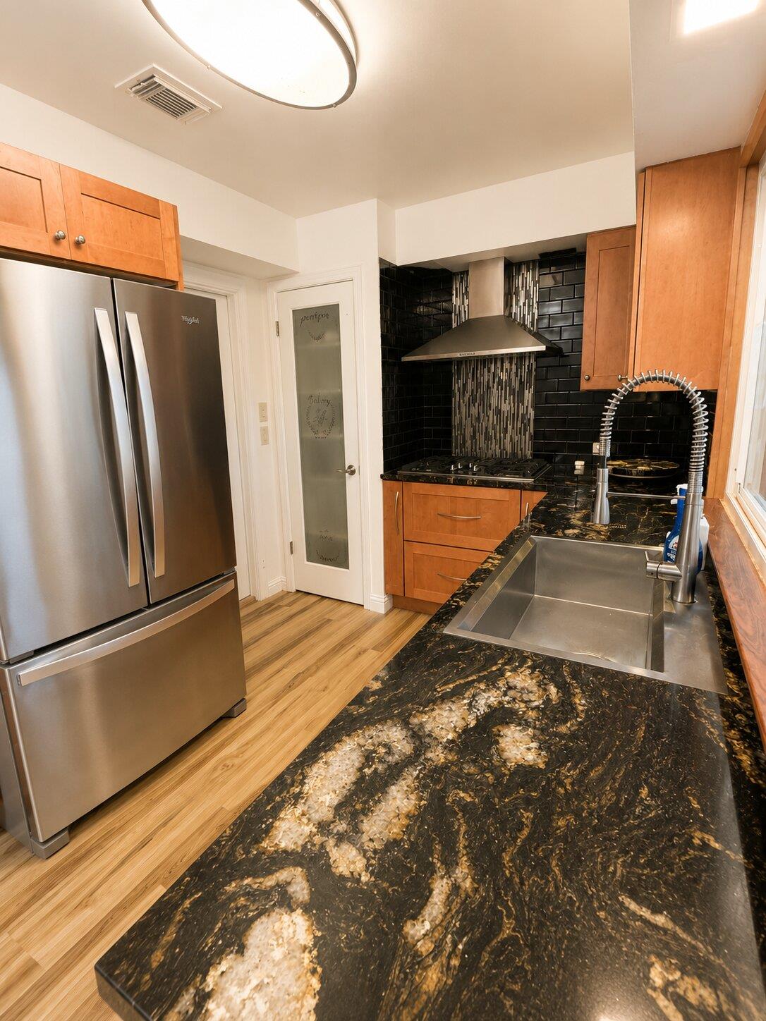 5802 Brook Valley Dr Property Photo 7