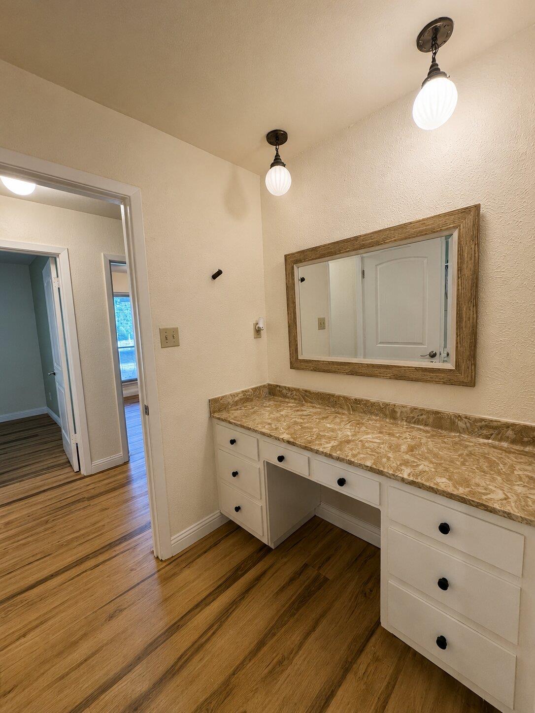 5802 Brook Valley Dr Property Photo 20
