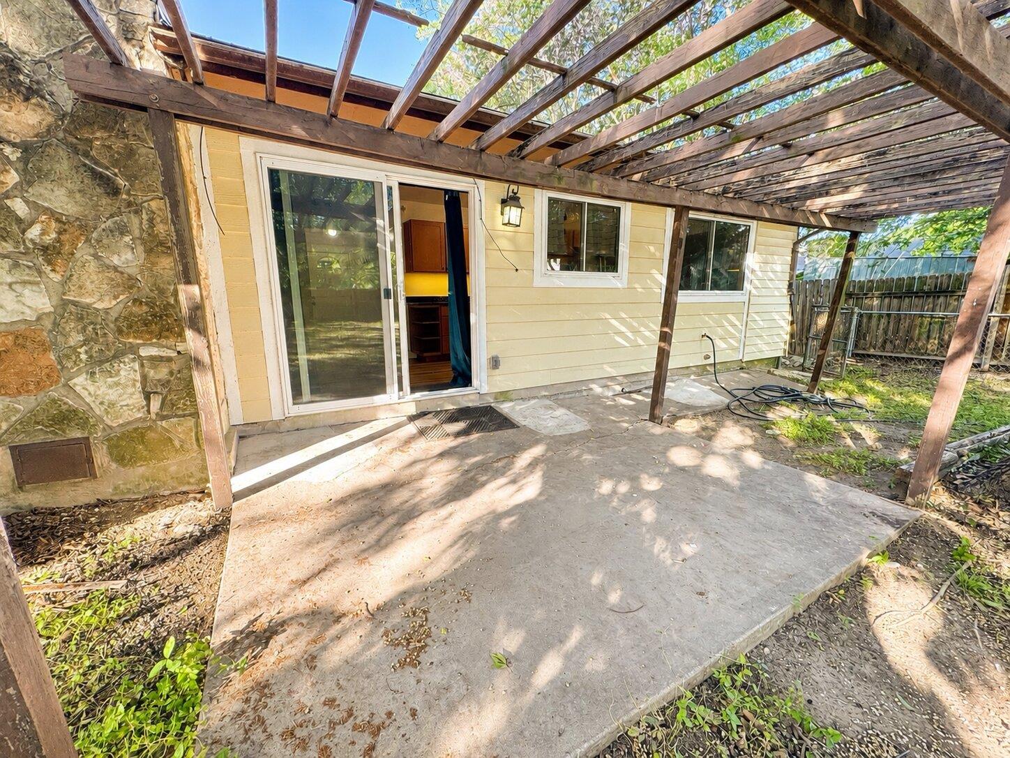 5802 Brook Valley Dr Property Photo 25