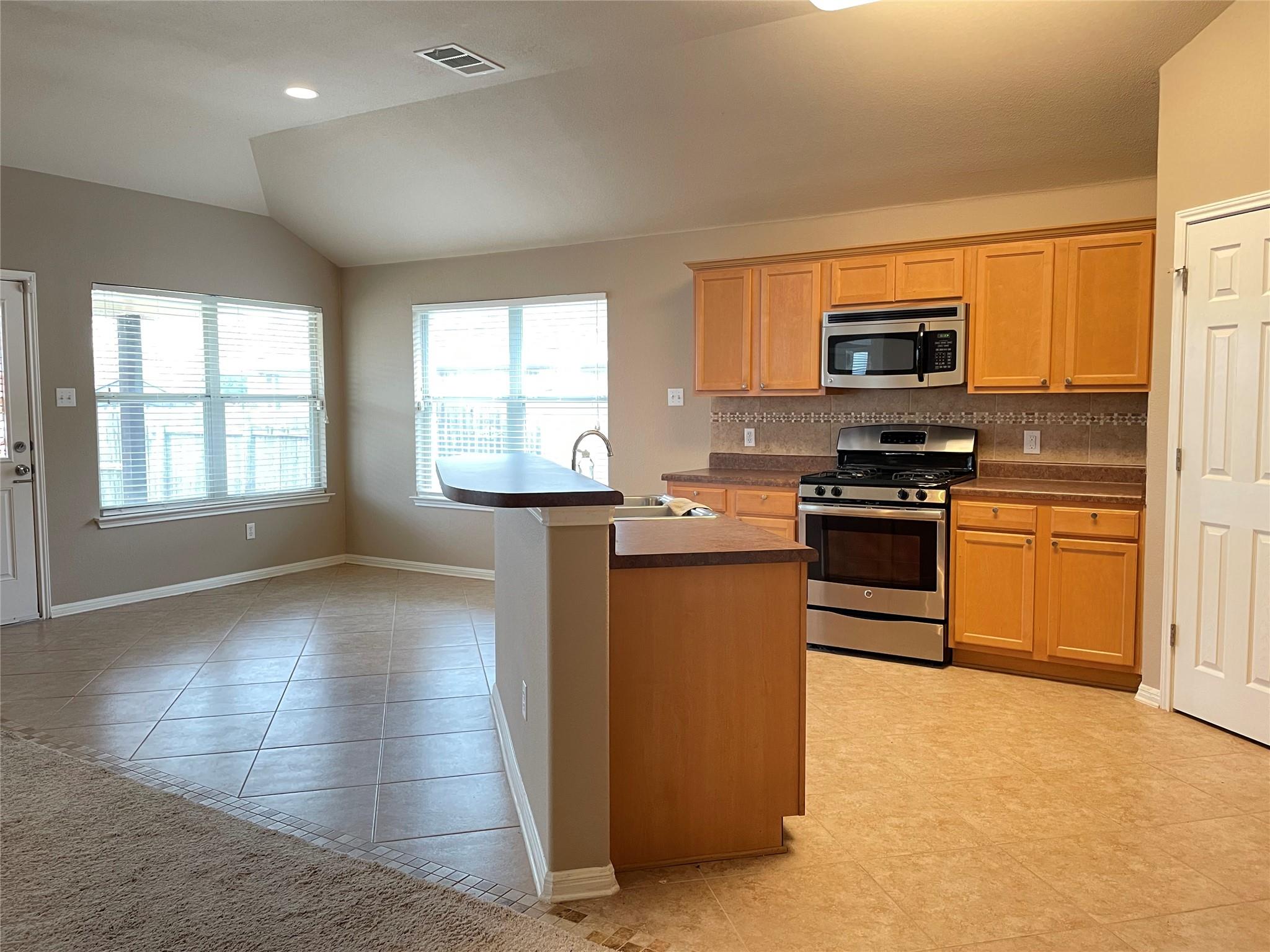 11713 Dunblane Way Property Photo 11