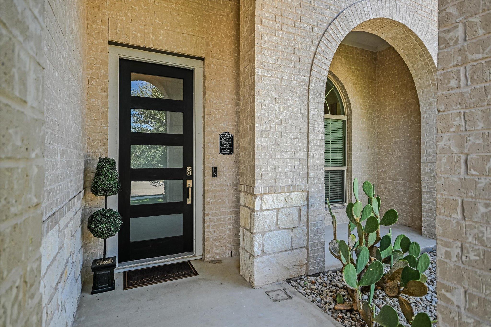 16932 Aventura Ave Property Photo 4