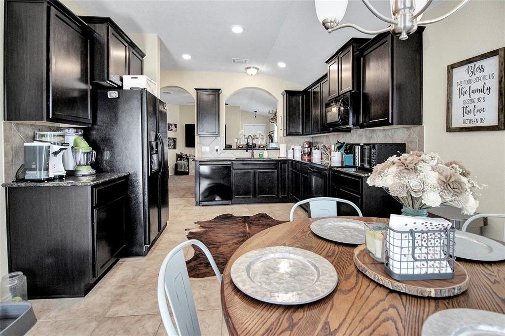 304 Ore Ln Property Photo 10