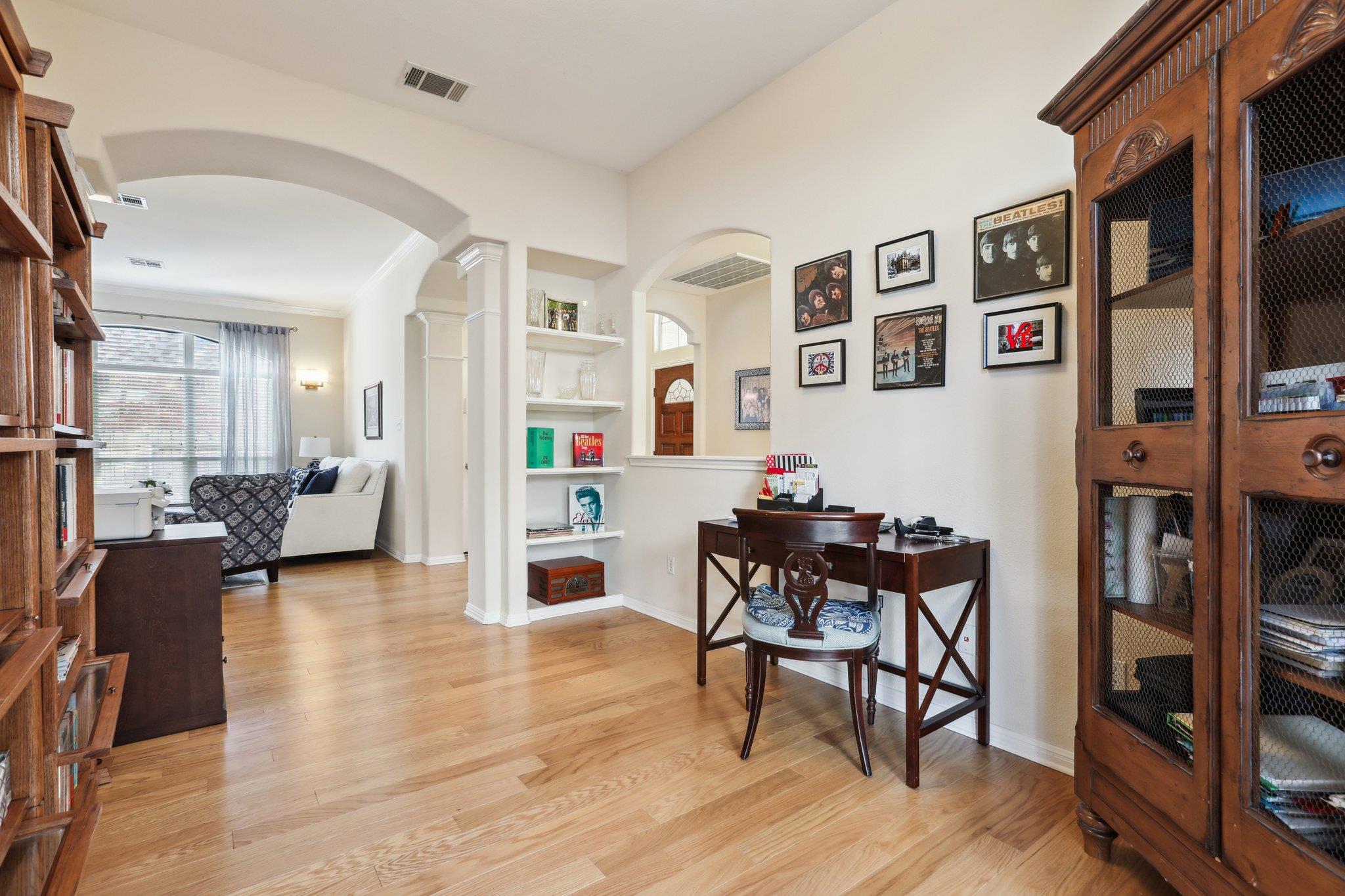 3805 Pebble Ct Property Photo 6