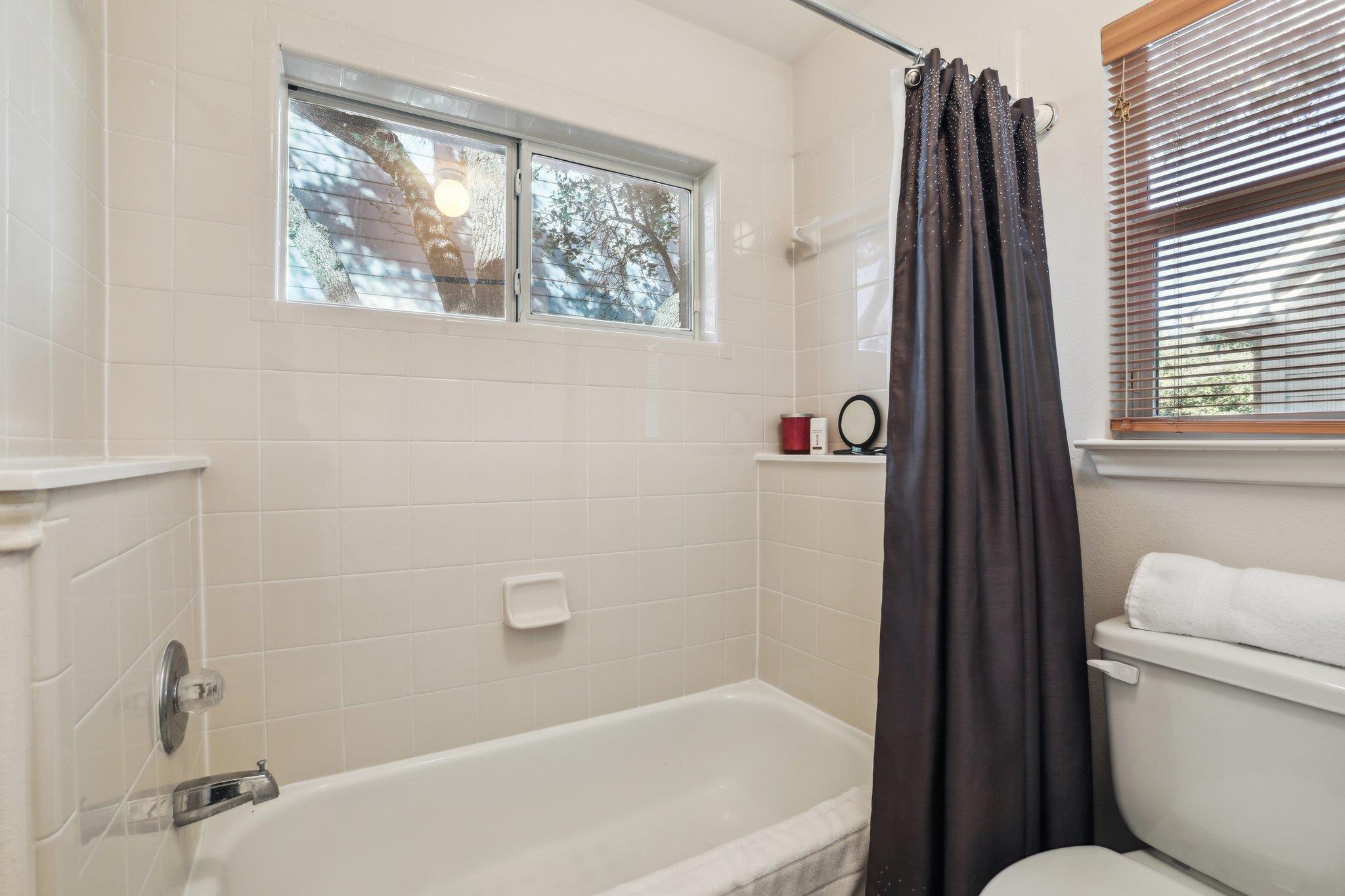 3805 Pebble Ct Property Photo 10